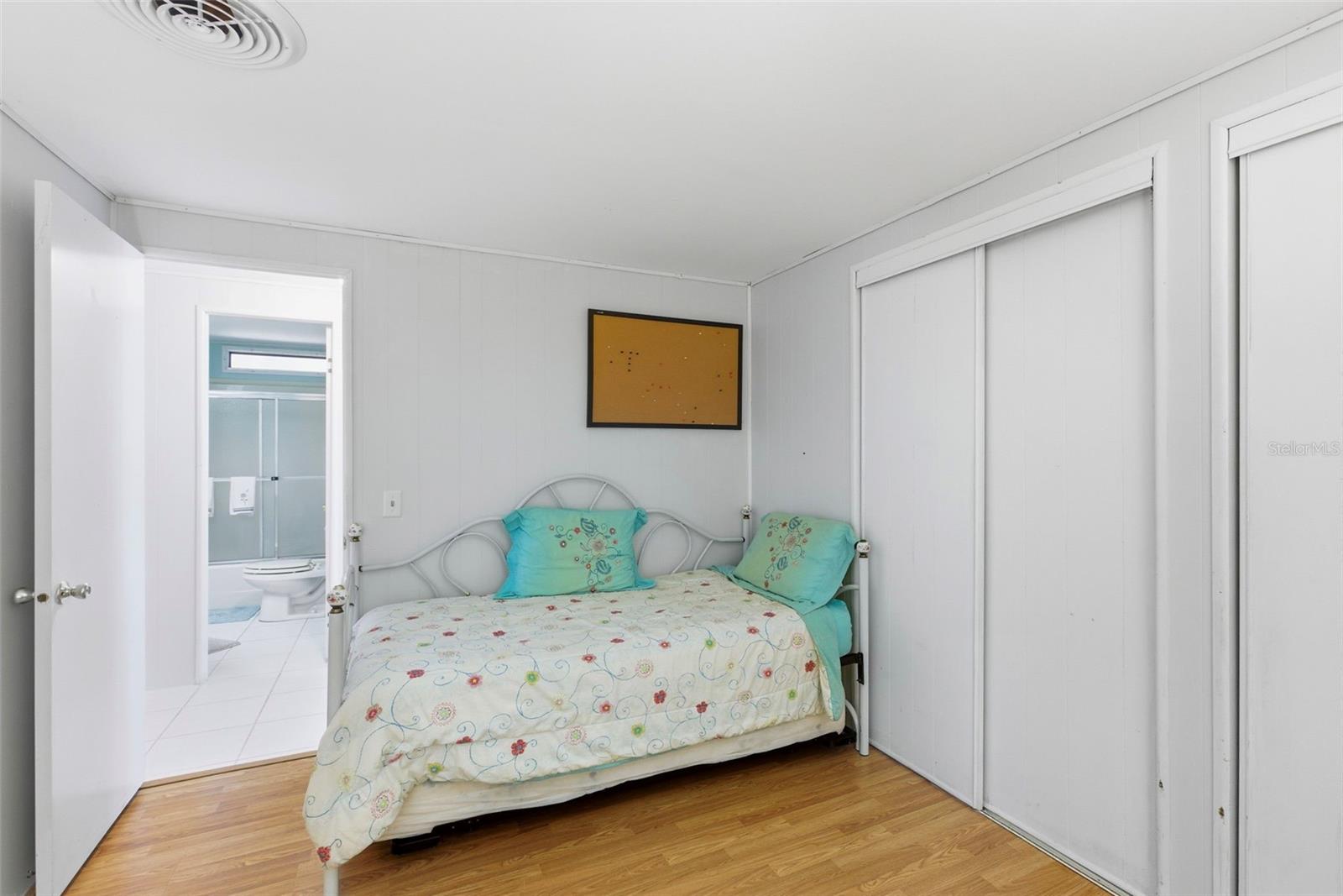 Image 21 of 73 For 521 San Clemente Circle