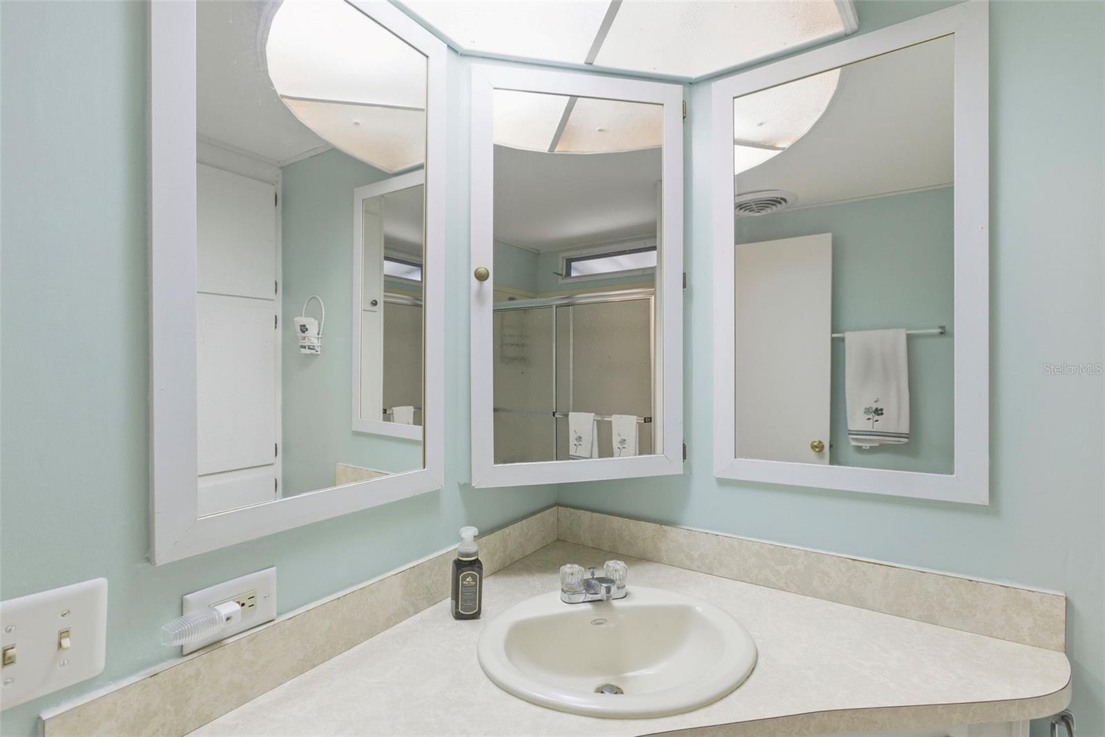 Image 22 of 73 For 521 San Clemente Circle