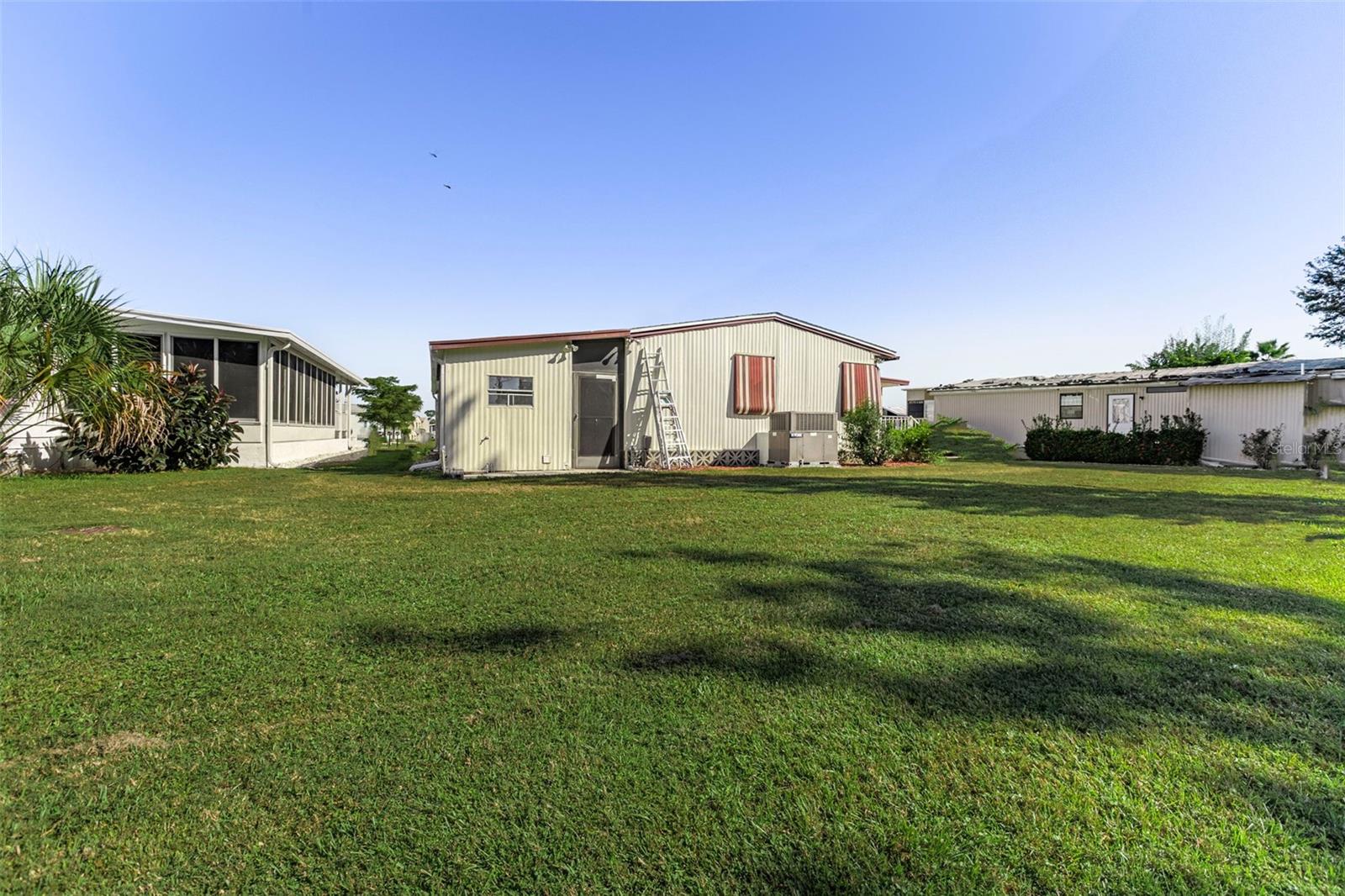 Image 28 of 73 For 521 San Clemente Circle