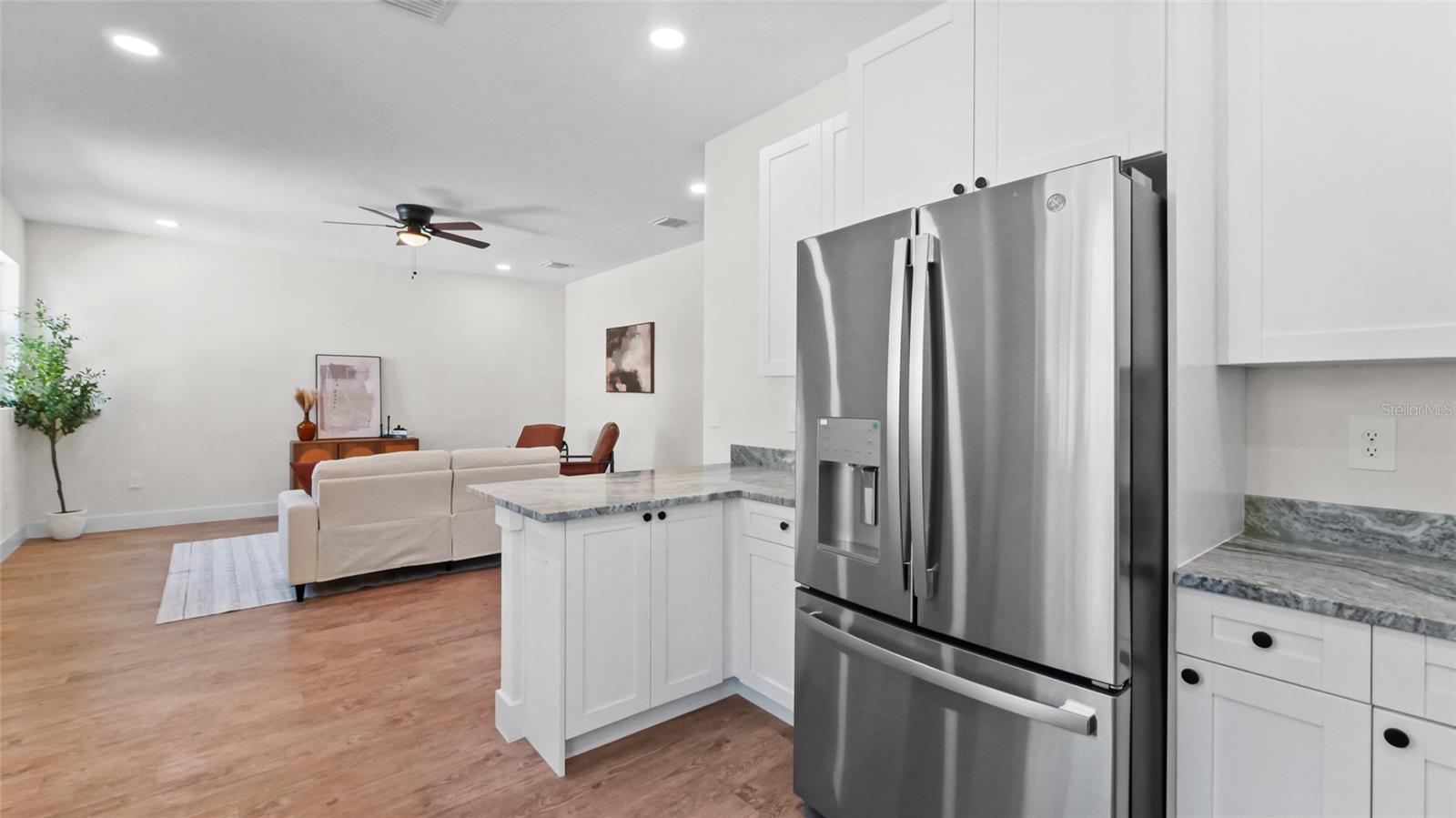 Image 11 of 38 For 4603 14th Avenue 2