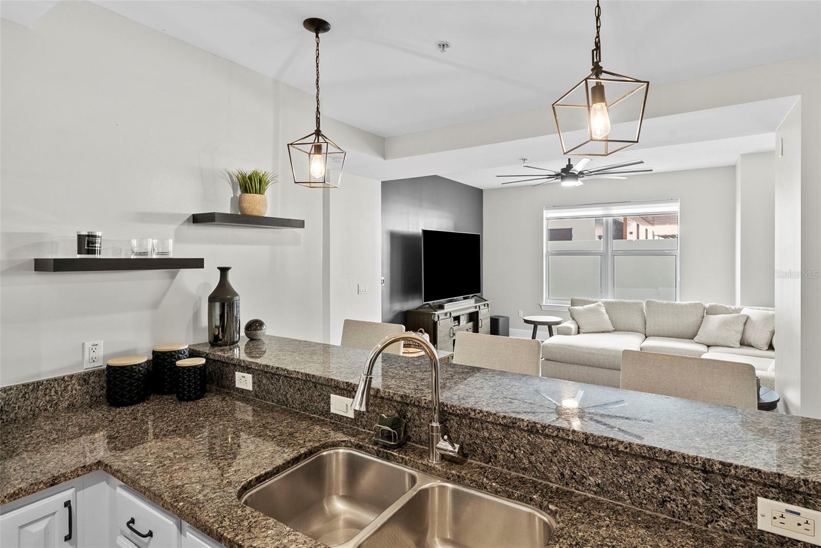 Image 17 of 45 For 1238 Kennedy Boulevard 402