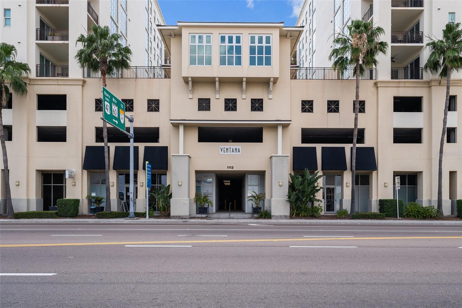 Image 2 of 45 For 1238 Kennedy Boulevard 402