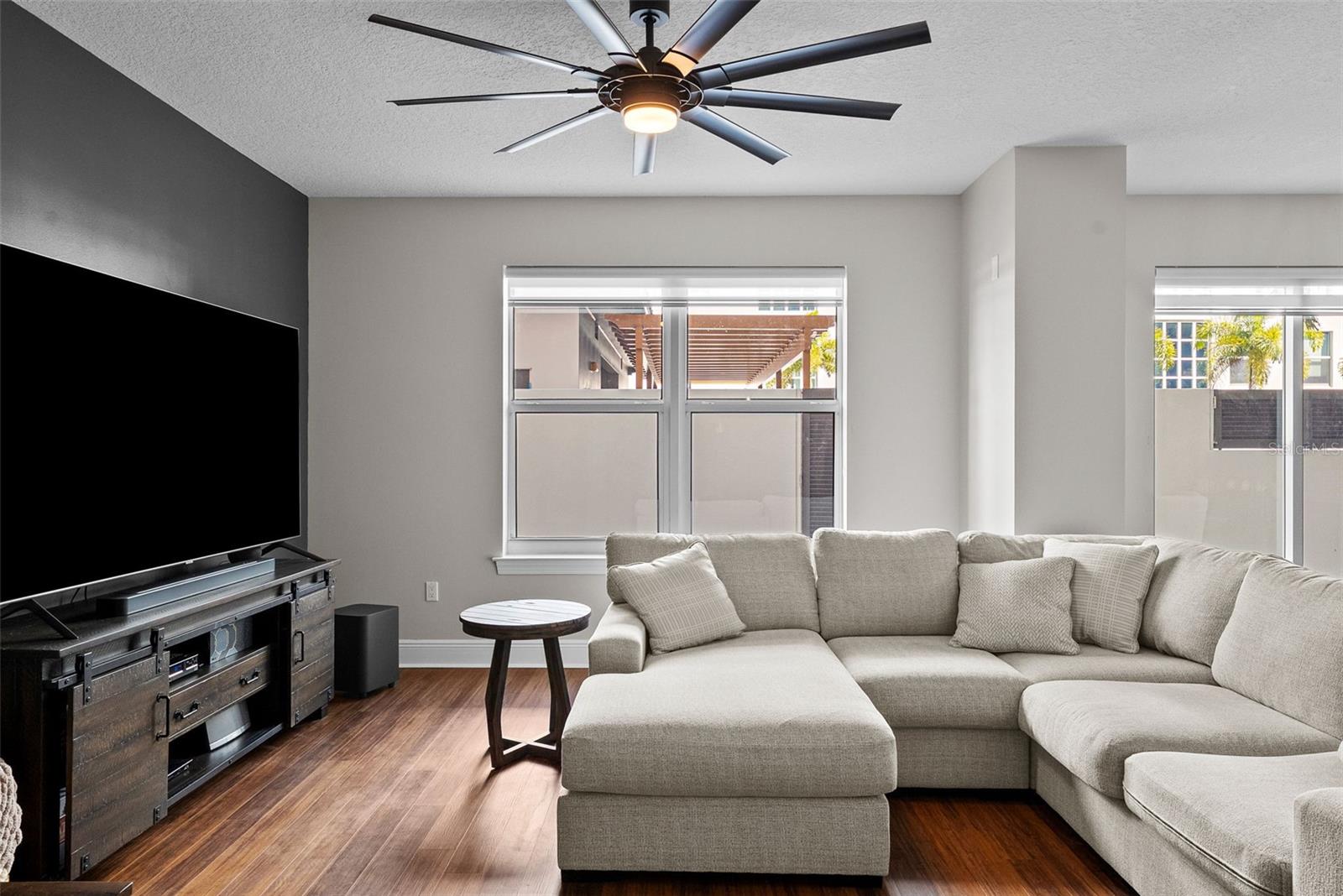 Image 7 of 45 For 1238 Kennedy Boulevard 402