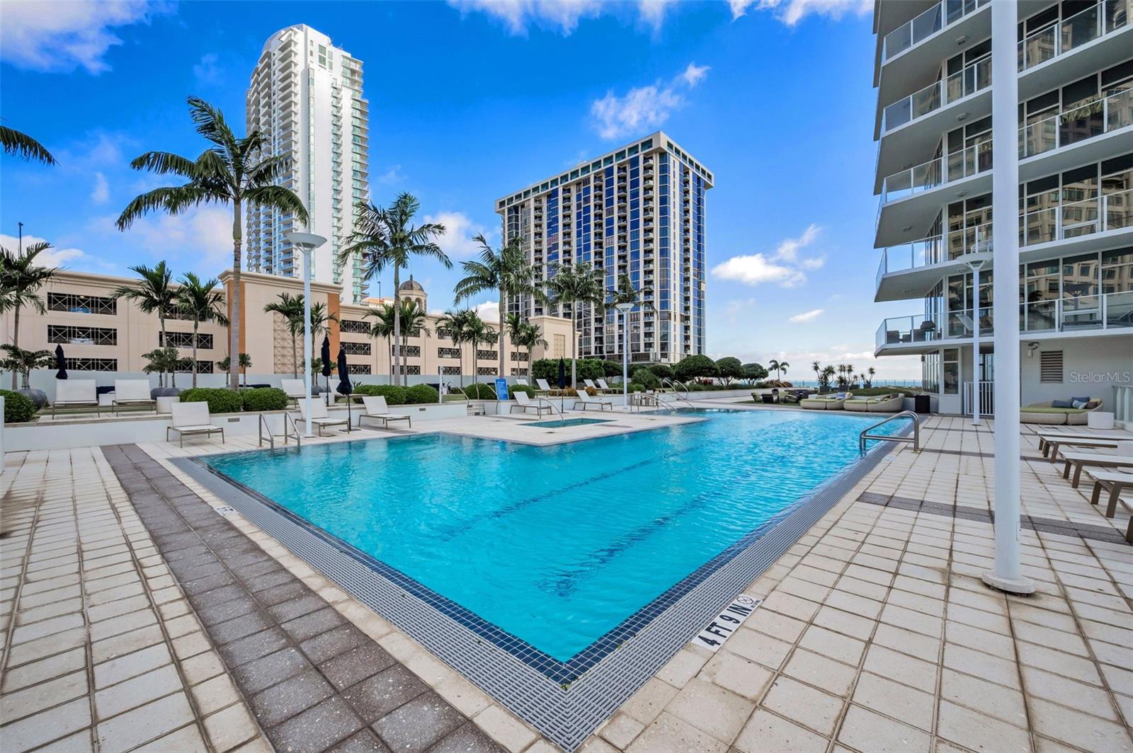 Image 30 of 44 For 175 1st Street S 2604