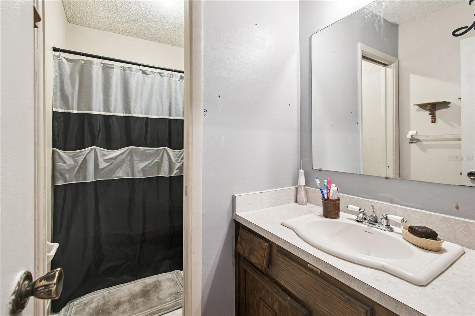 Image 19 of 34 For 5264 Tennis Court Circle 5