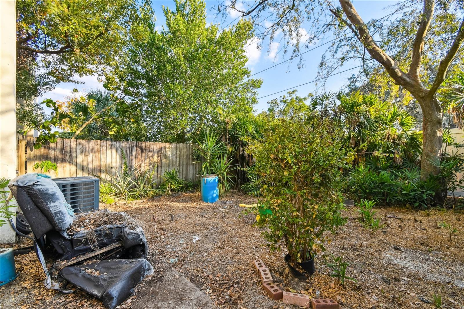 Image 21 of 34 For 5264 Tennis Court Circle 5