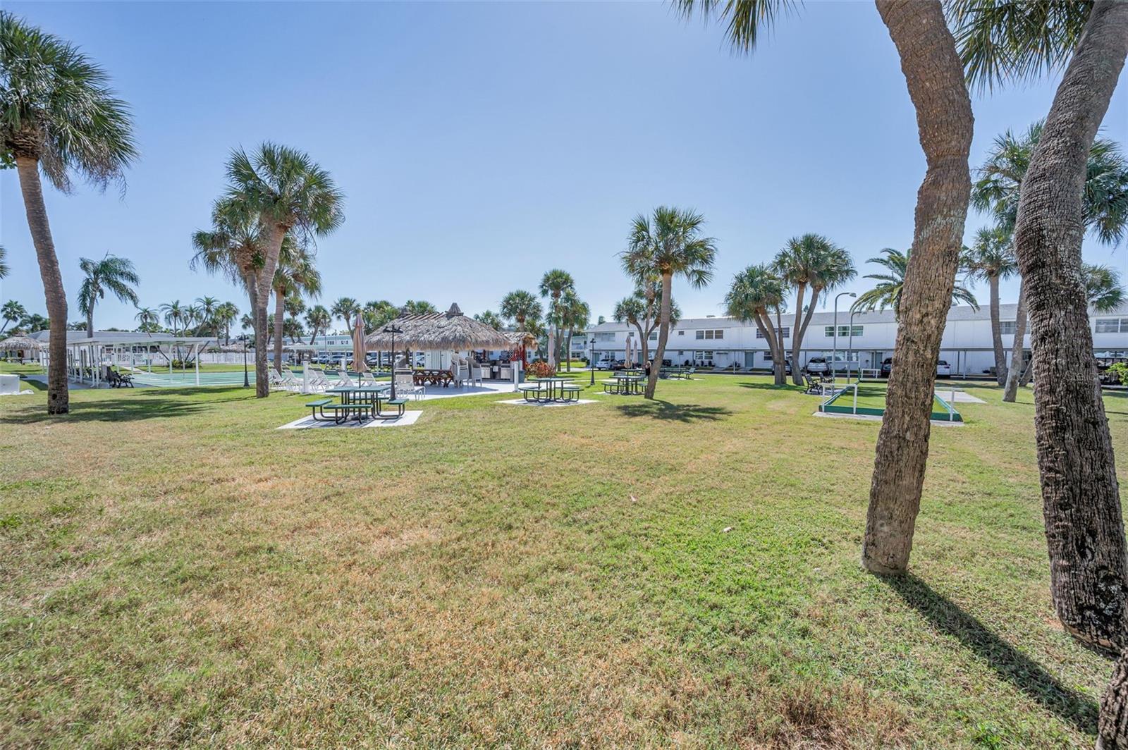 Image 24 of 49 For 5297 81st Lane N 4