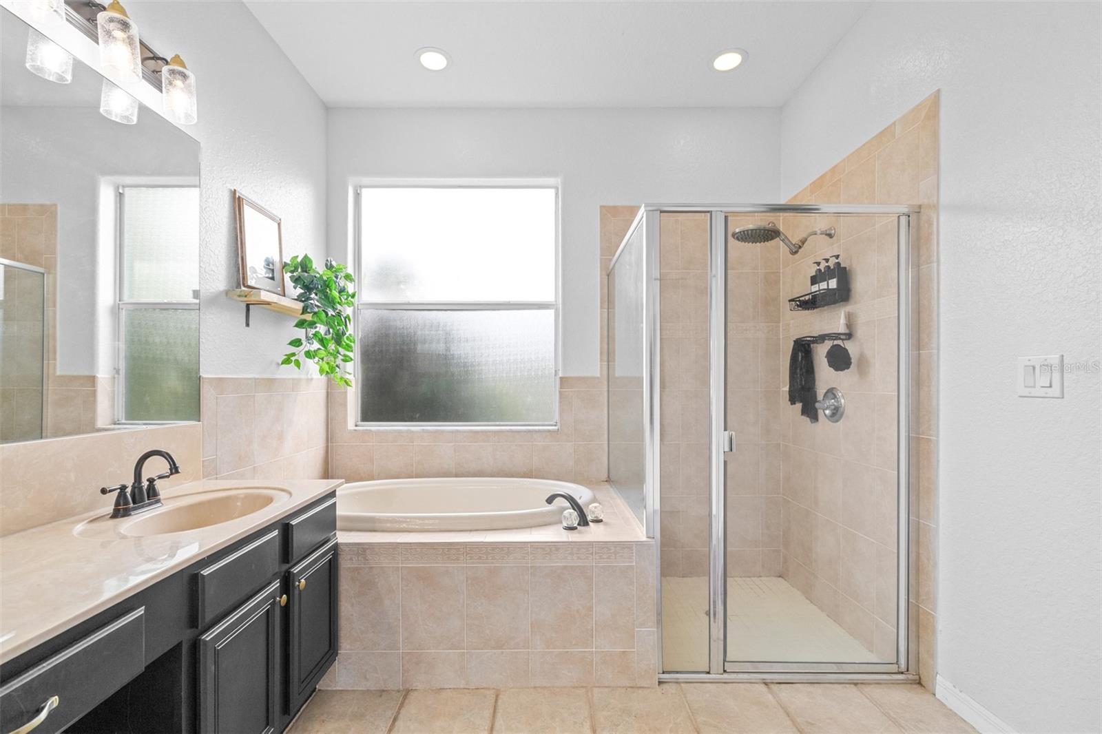 Listing photo id 34 for 12532 Burgess Hill