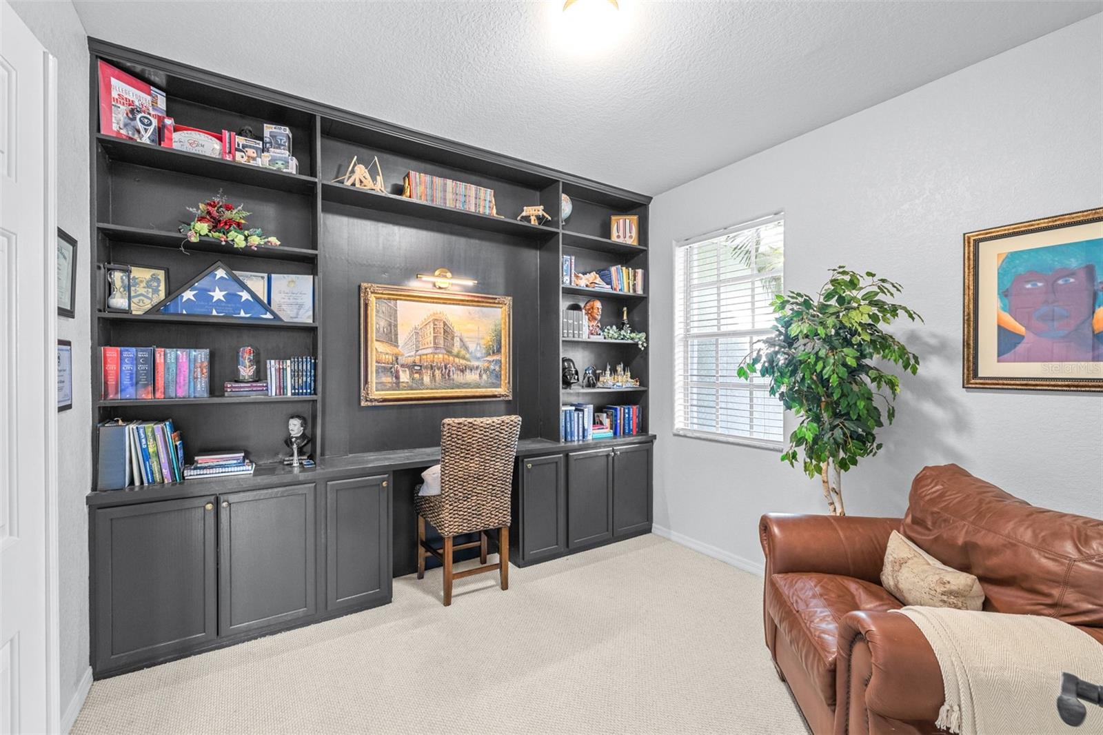 Listing photo id 4 for 12532 Burgess Hill
