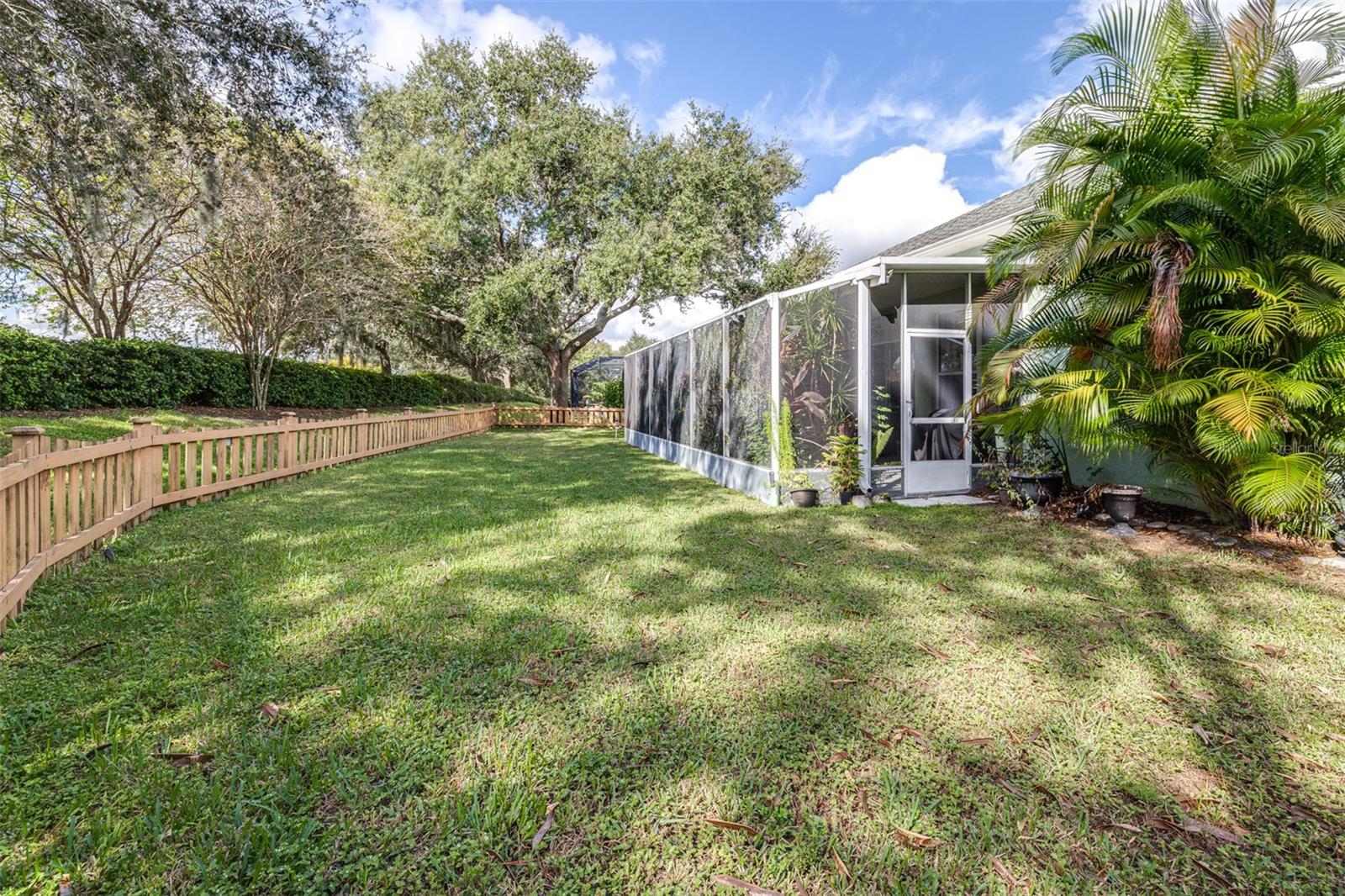 Listing photo id 58 for 12532 Burgess Hill