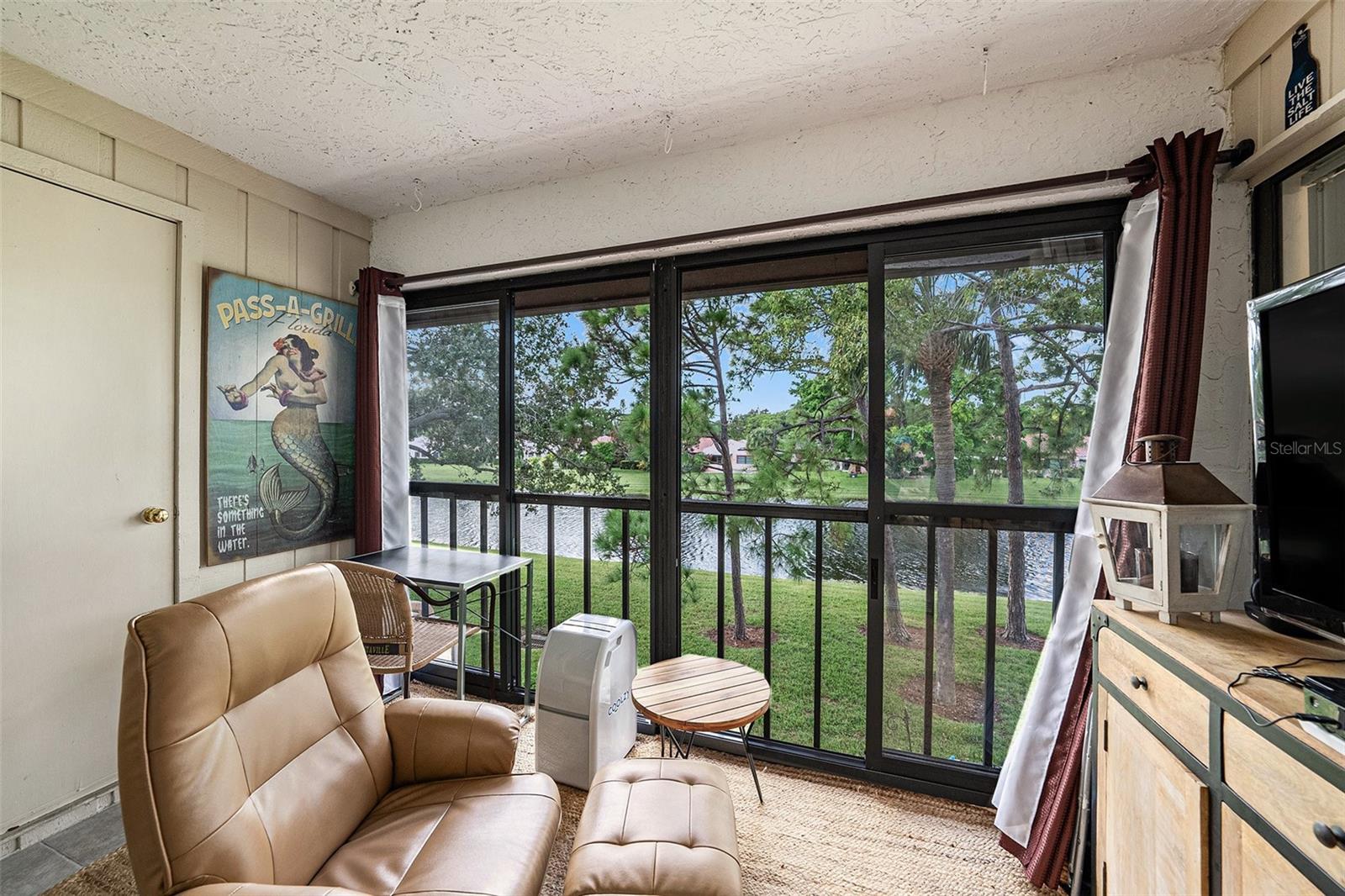 Image 12 of 29 For 9521 86th Avenue 9521