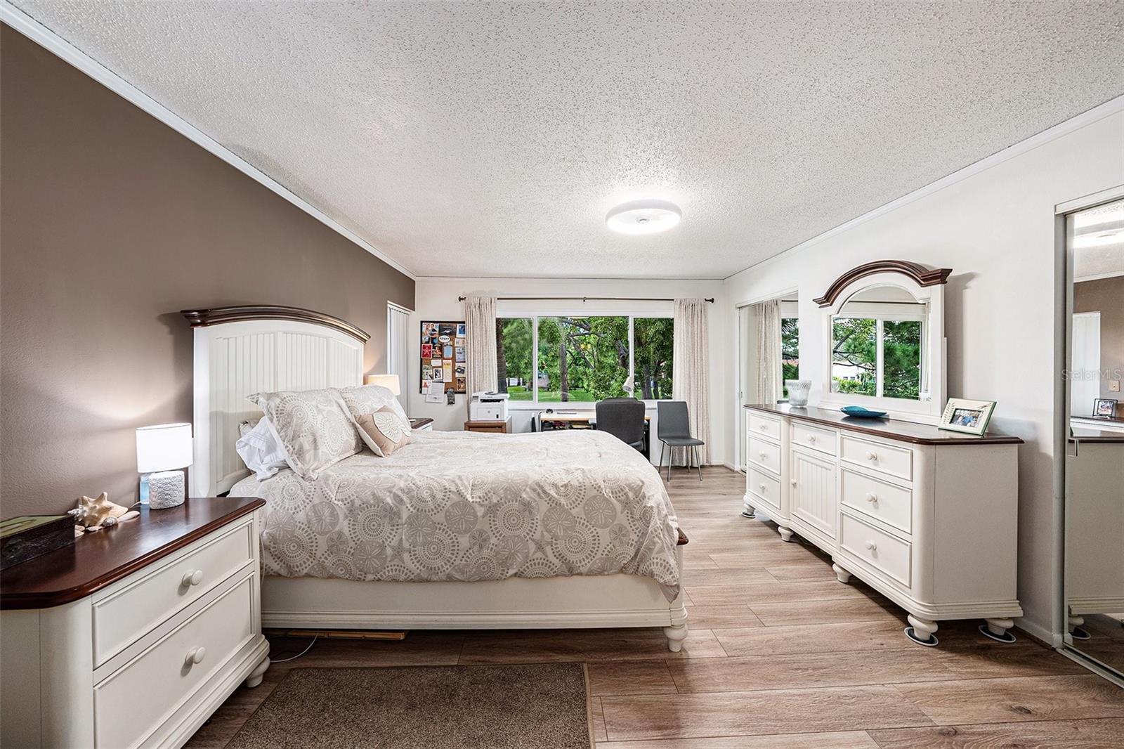 Image 13 of 29 For 9521 86th Avenue 9521