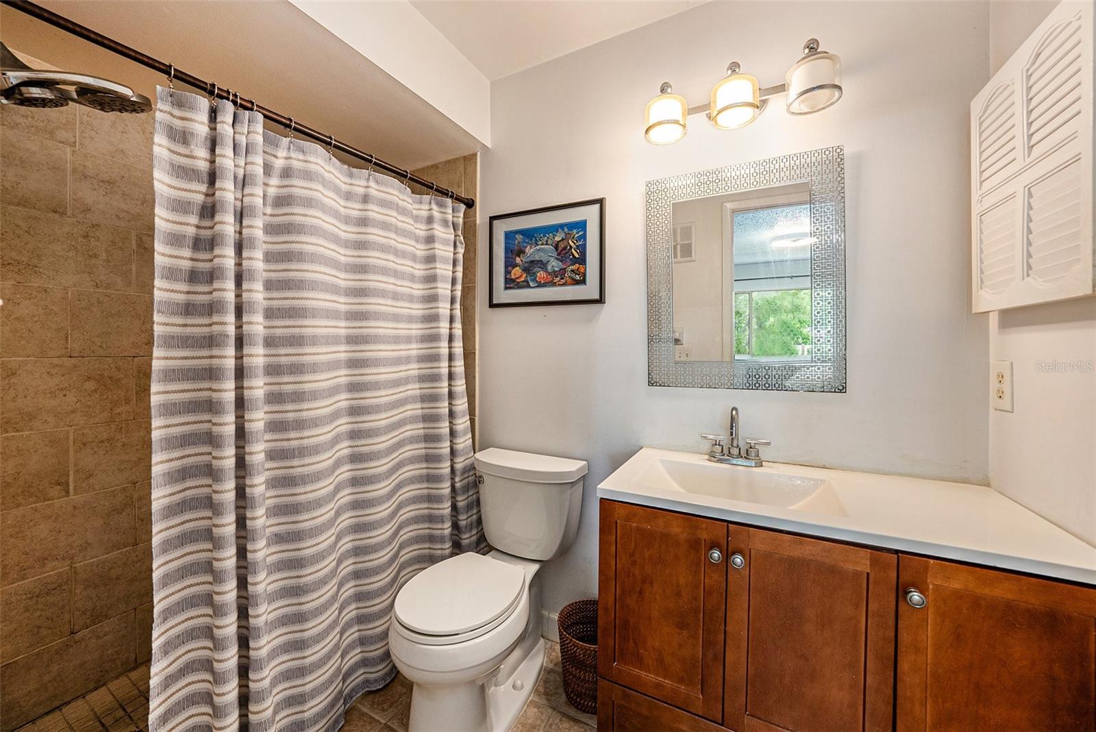 Image 16 of 29 For 9521 86th Avenue 9521