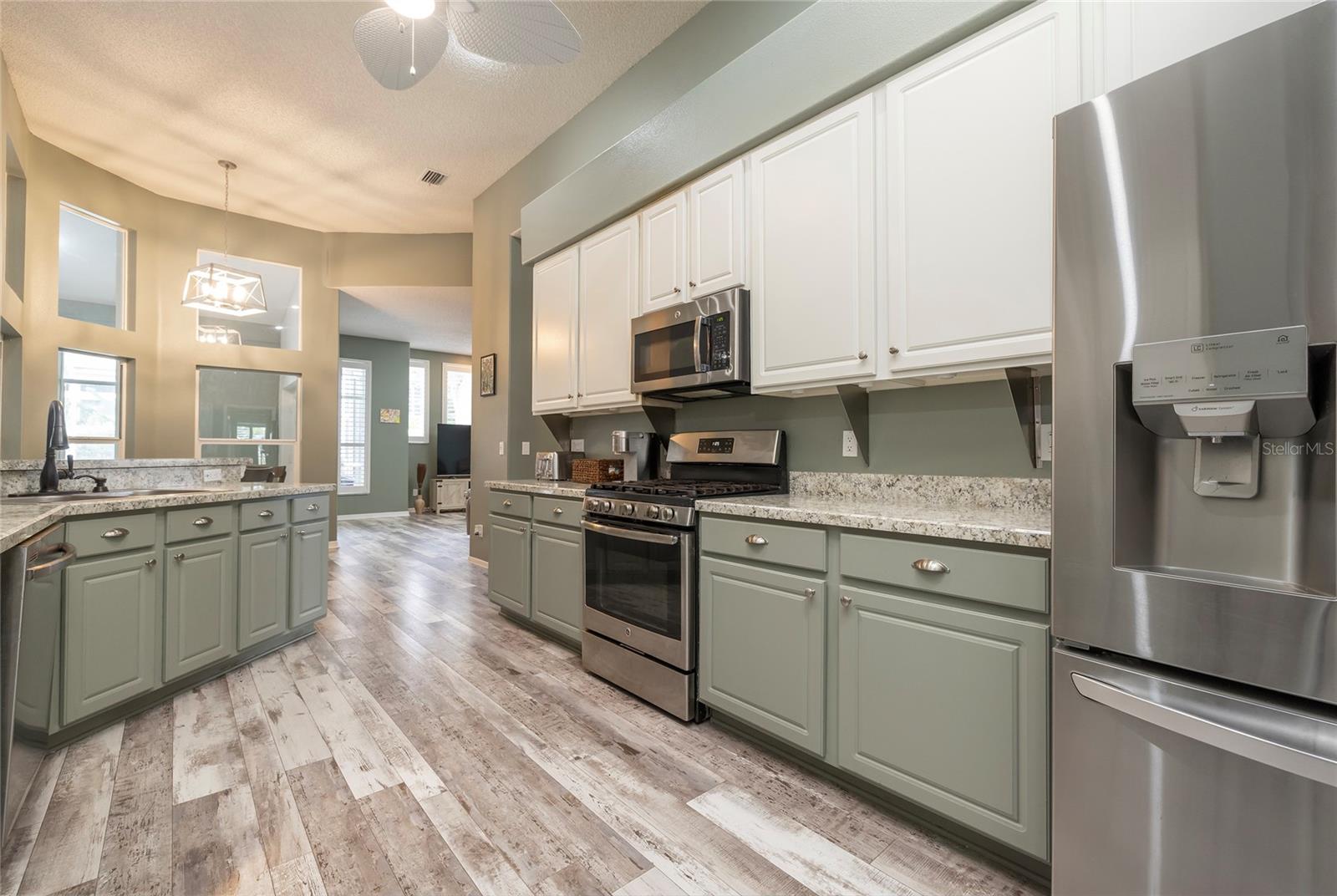 Image 14 of 52 For 1187 Blackrush Drive