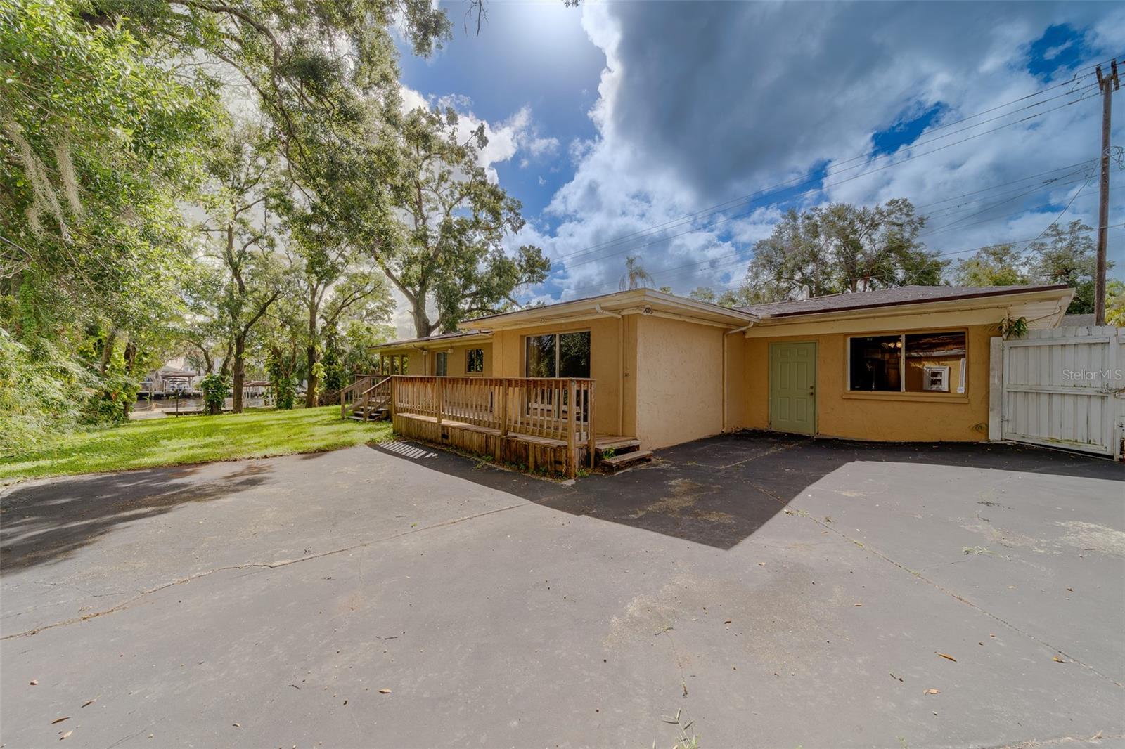Image 38 of 43 For 703 Sligh Avenue