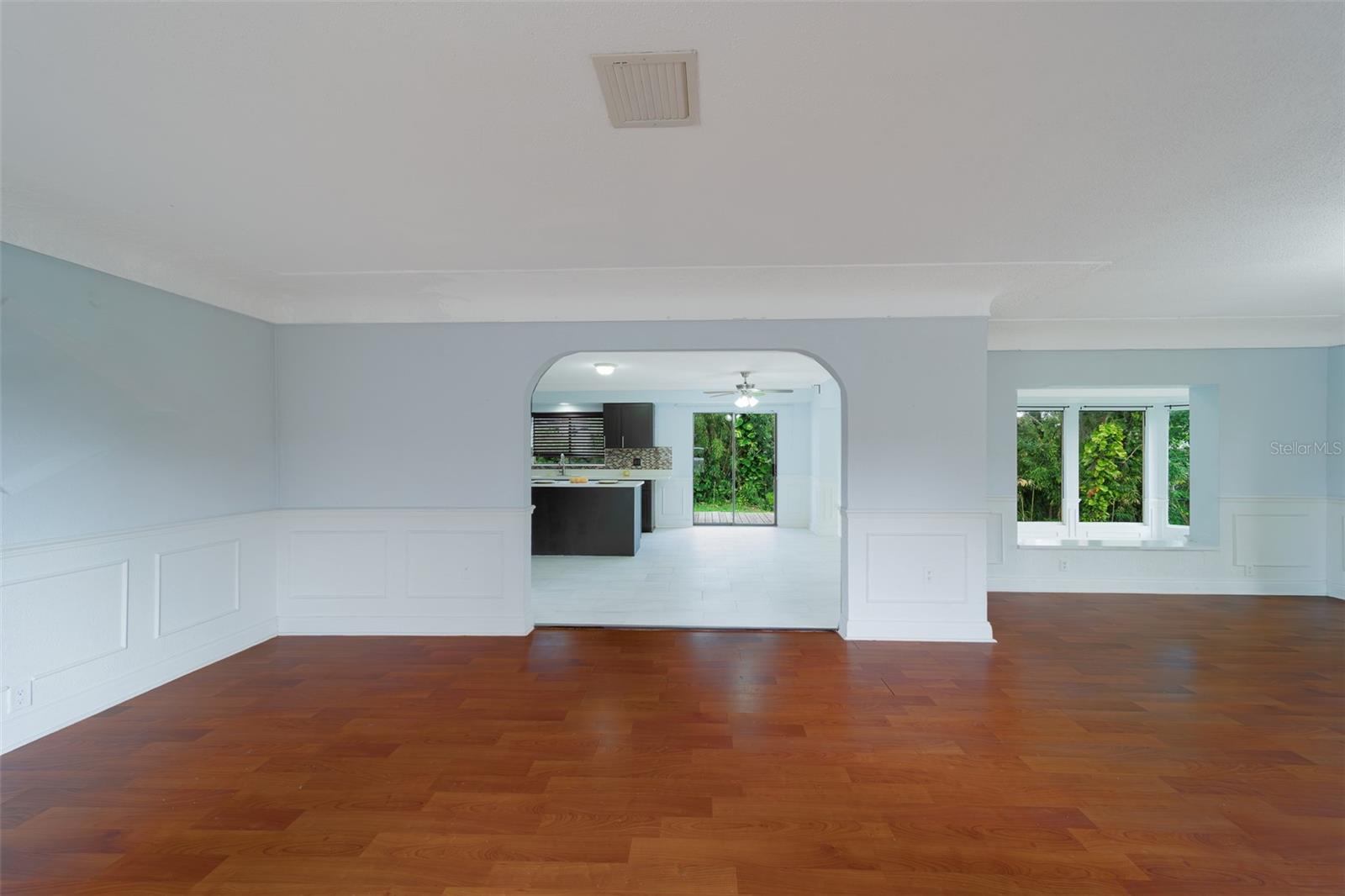 Image 9 of 43 For 703 Sligh Avenue