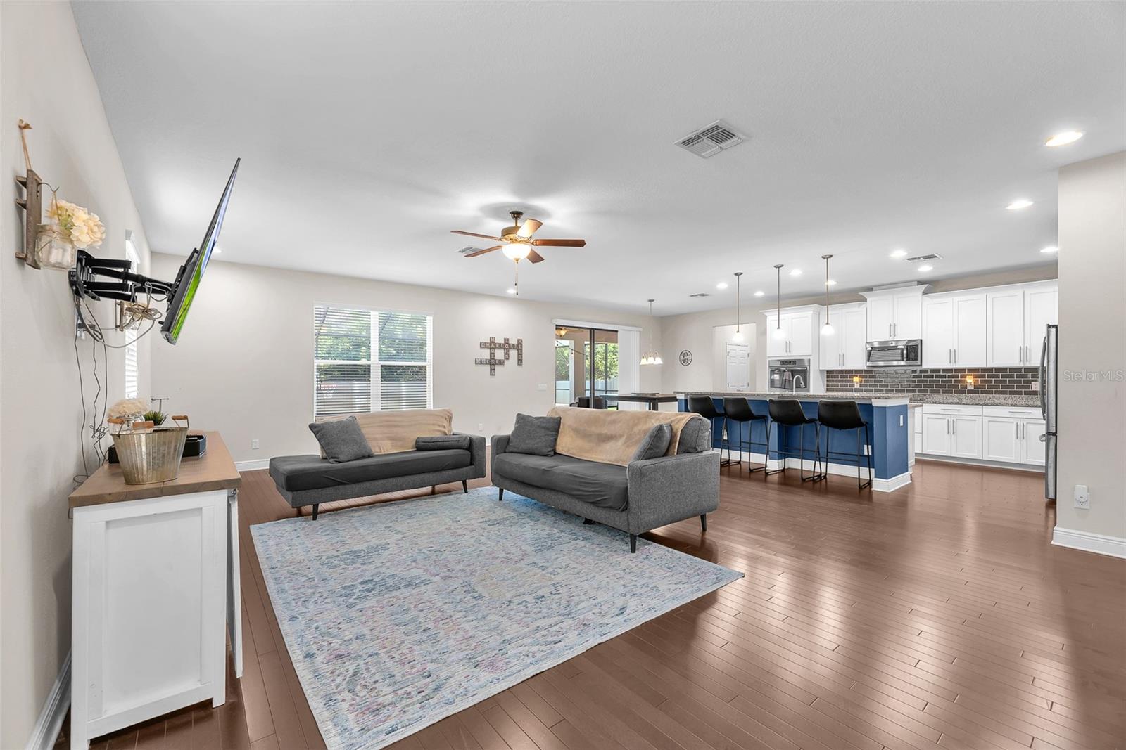 Image 10 of 42 For 13207 Sunset Shore Circle