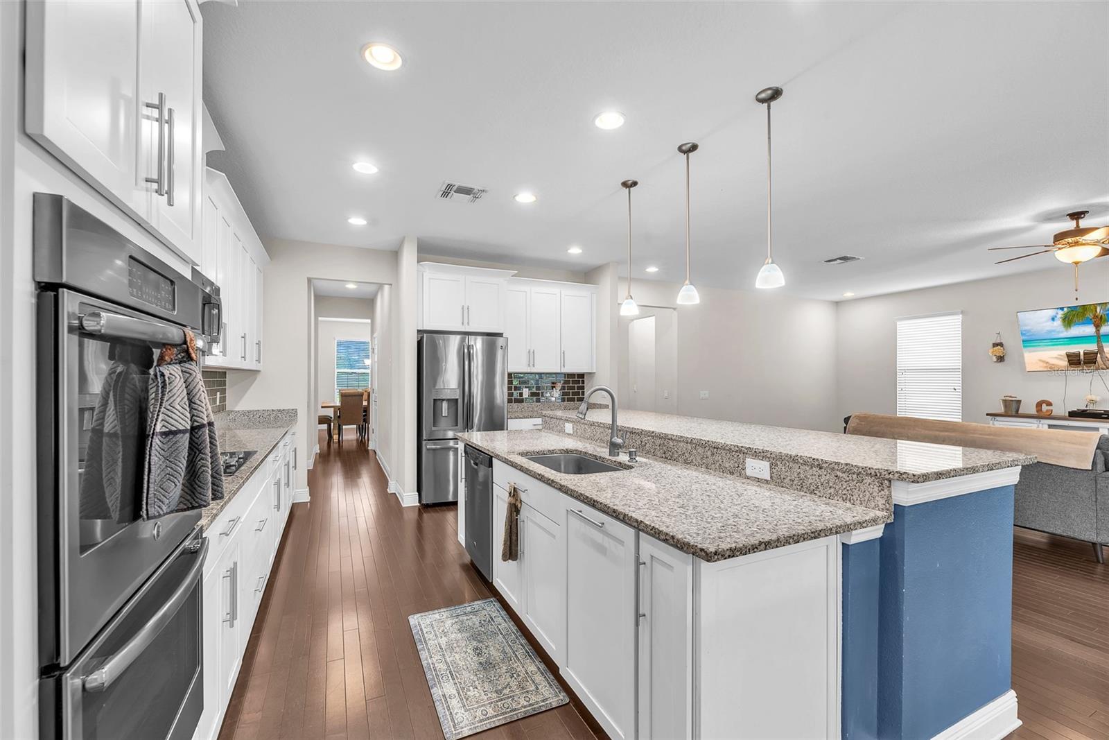 Image 15 of 42 For 13207 Sunset Shore Circle