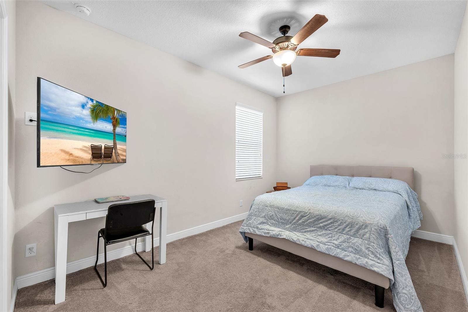 Image 17 of 42 For 13207 Sunset Shore Circle