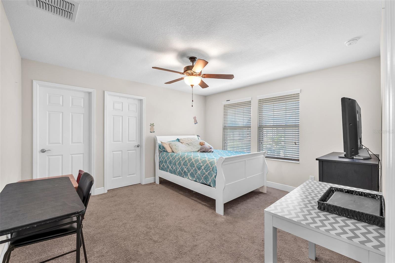 Image 22 of 42 For 13207 Sunset Shore Circle