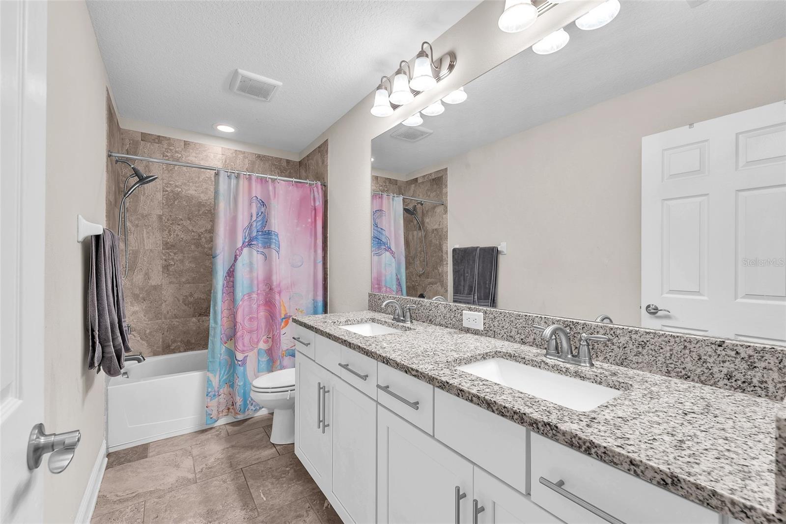 Image 24 of 42 For 13207 Sunset Shore Circle