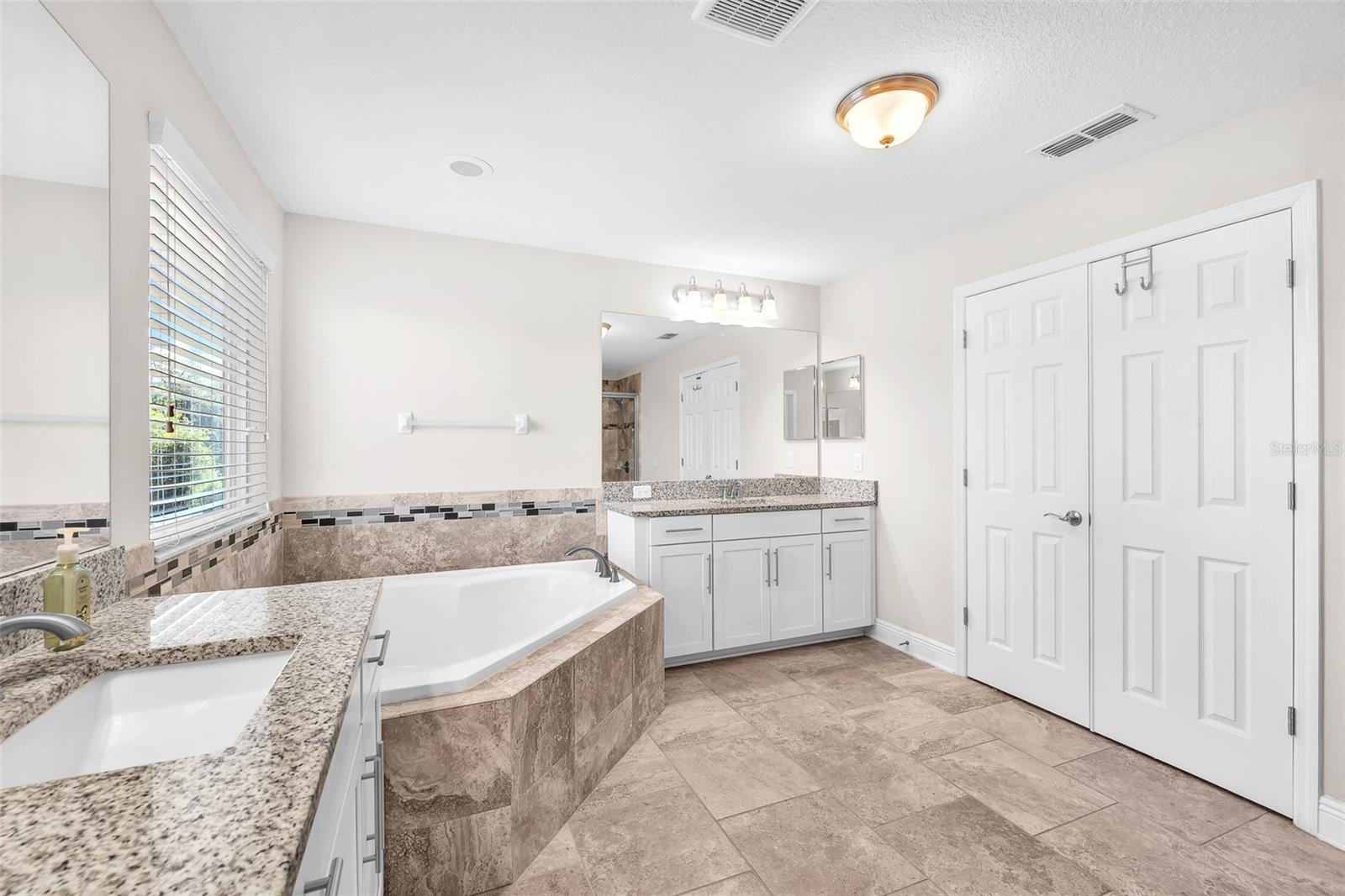 Image 29 of 42 For 13207 Sunset Shore Circle
