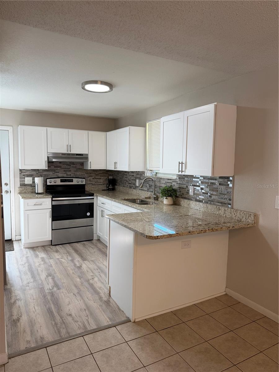 Image 5 of 18 For 409 Robles Street