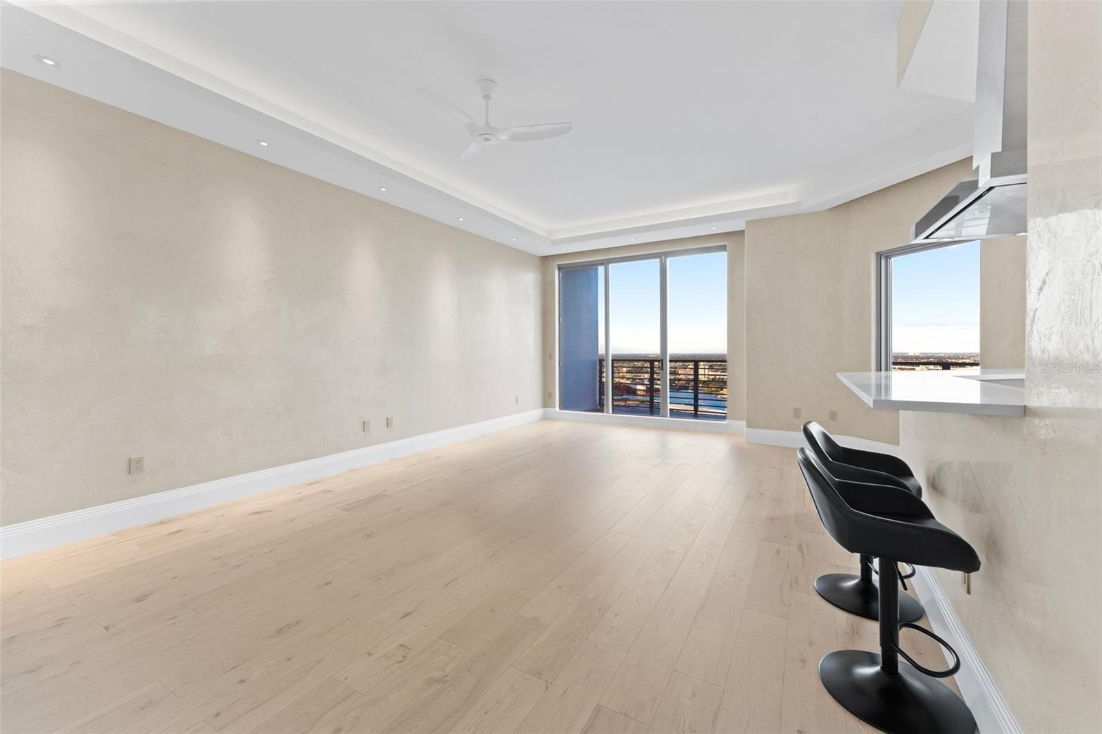 Image 23 of 68 For 1209 Cumberland Avenue 2802