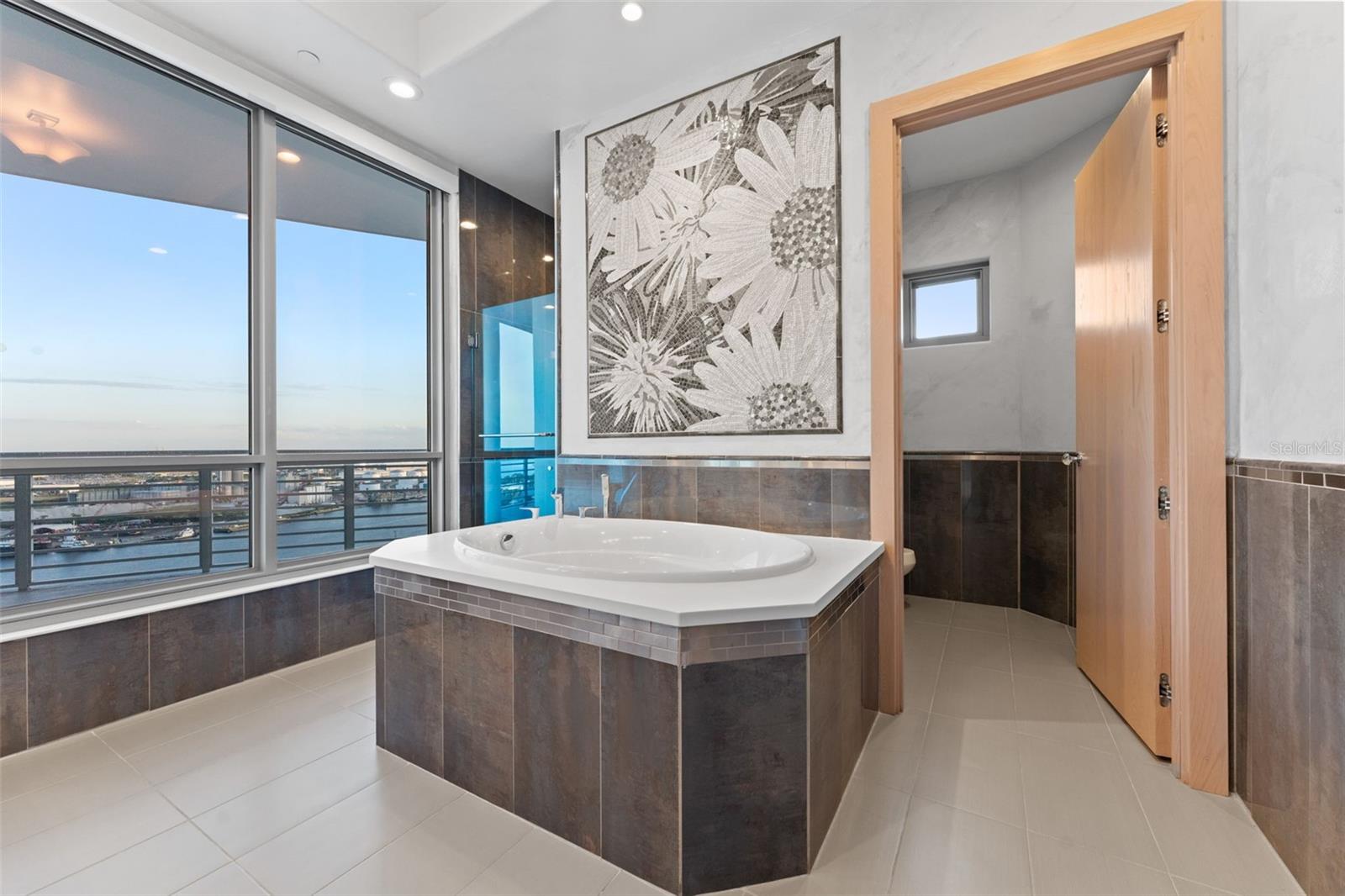 Image 33 of 68 For 1209 Cumberland Avenue 2802