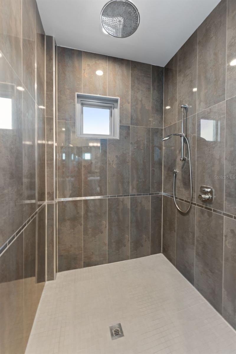 Image 34 of 68 For 1209 Cumberland Avenue 2802