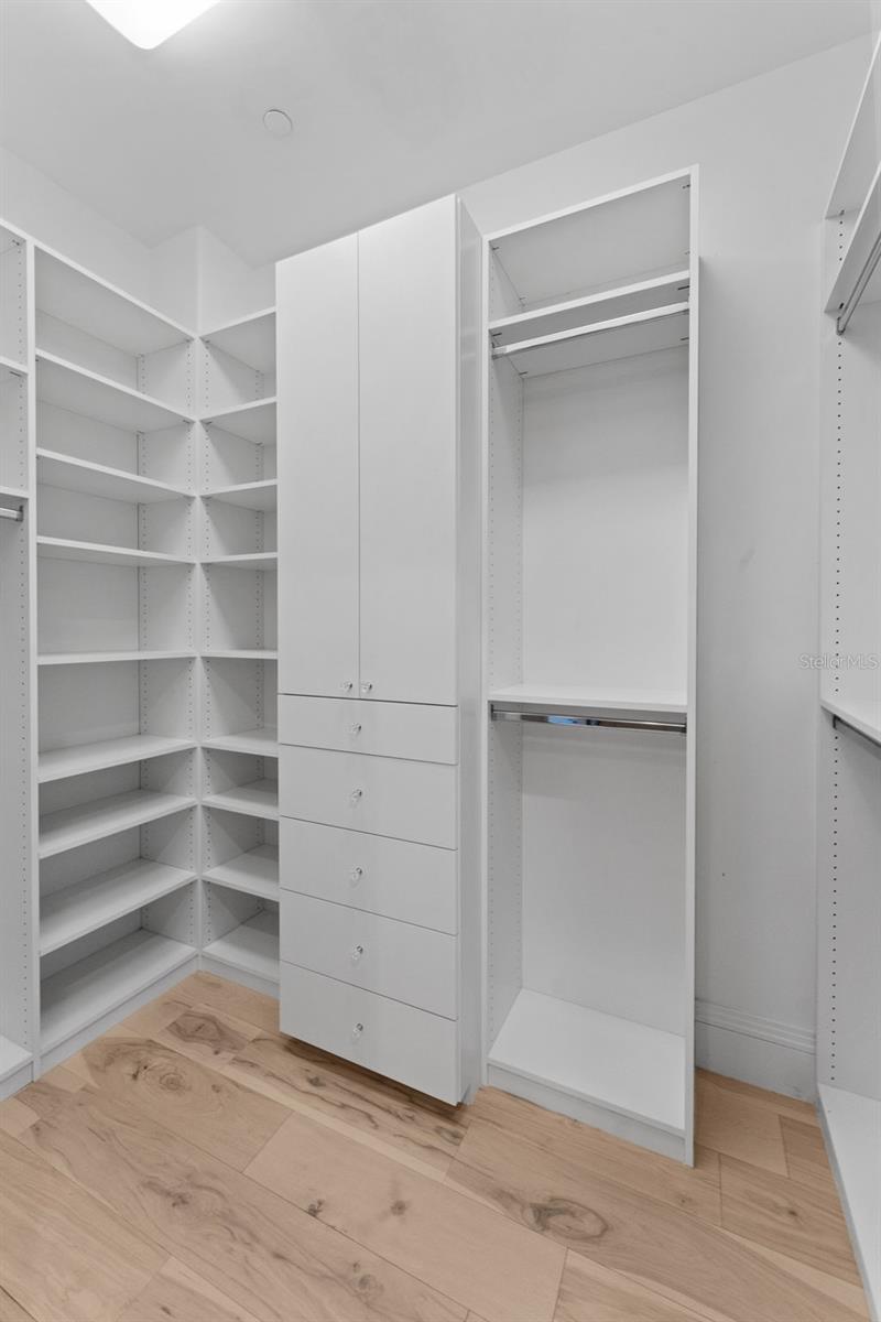 Image 43 of 68 For 1209 Cumberland Avenue 2802