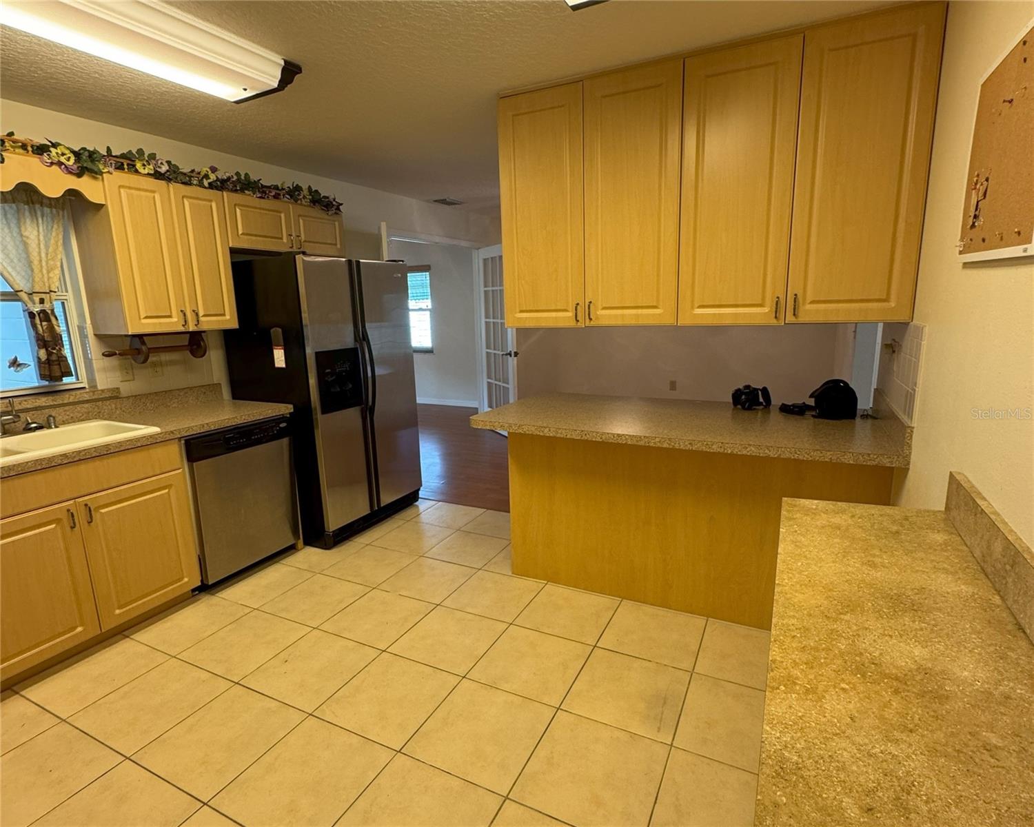 Image 6 of 34 For 37116 Nicole Avenue