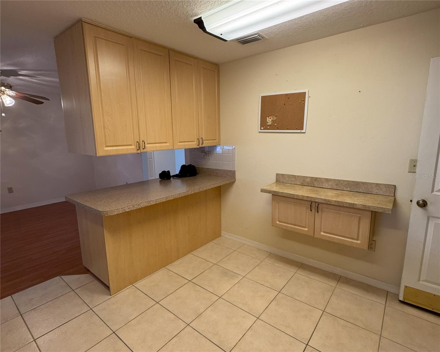 Image 7 of 34 For 37116 Nicole Avenue