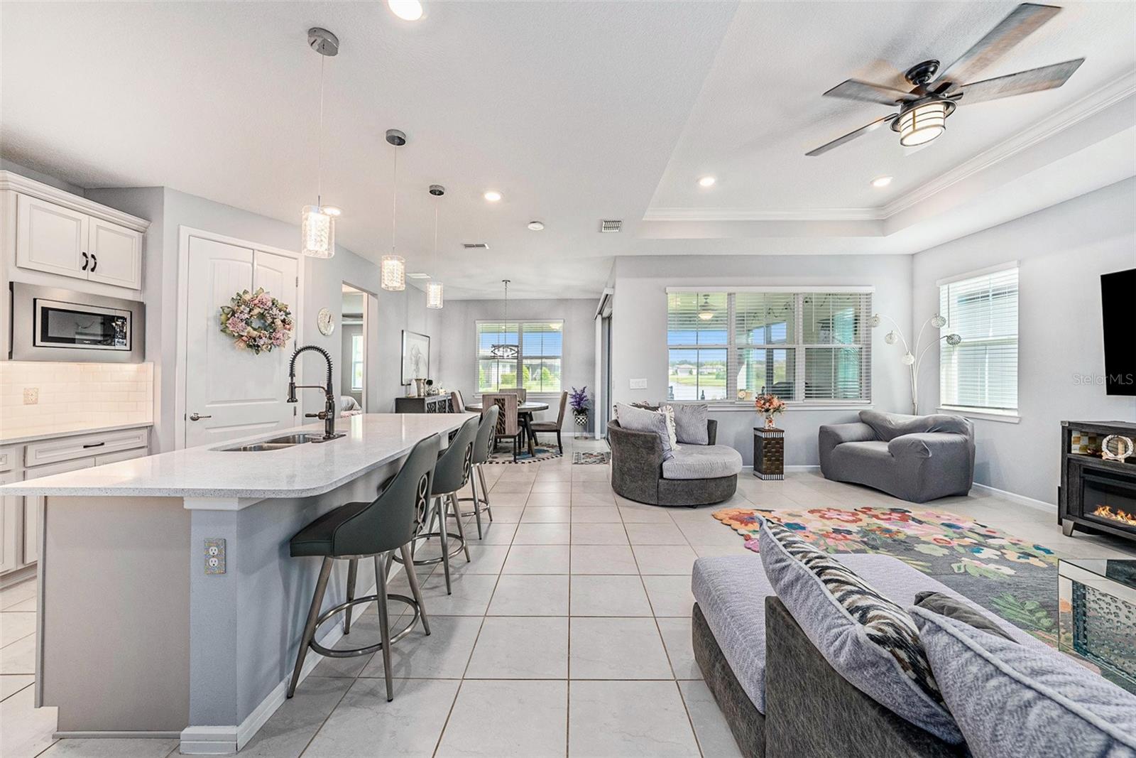 Image 5 of 30 For 19865 Sea Glass Circle