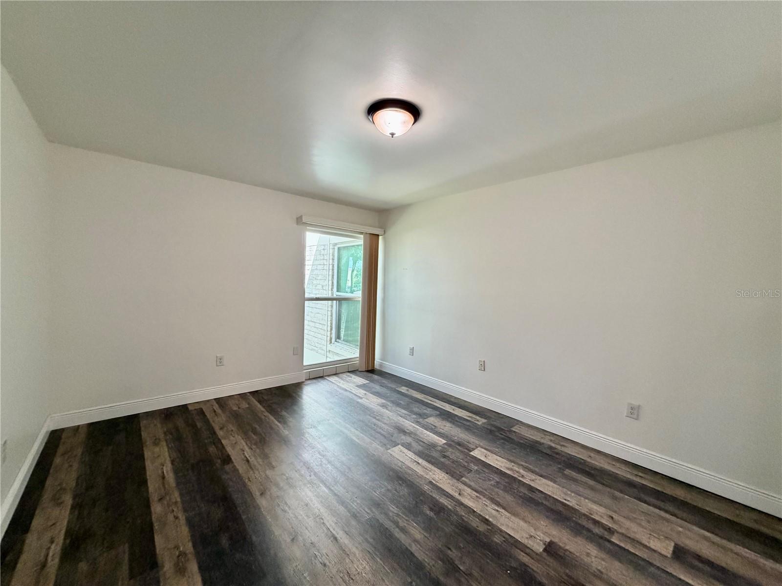 Image 8 of 14 For 3325 Bayshore Boulevard F22