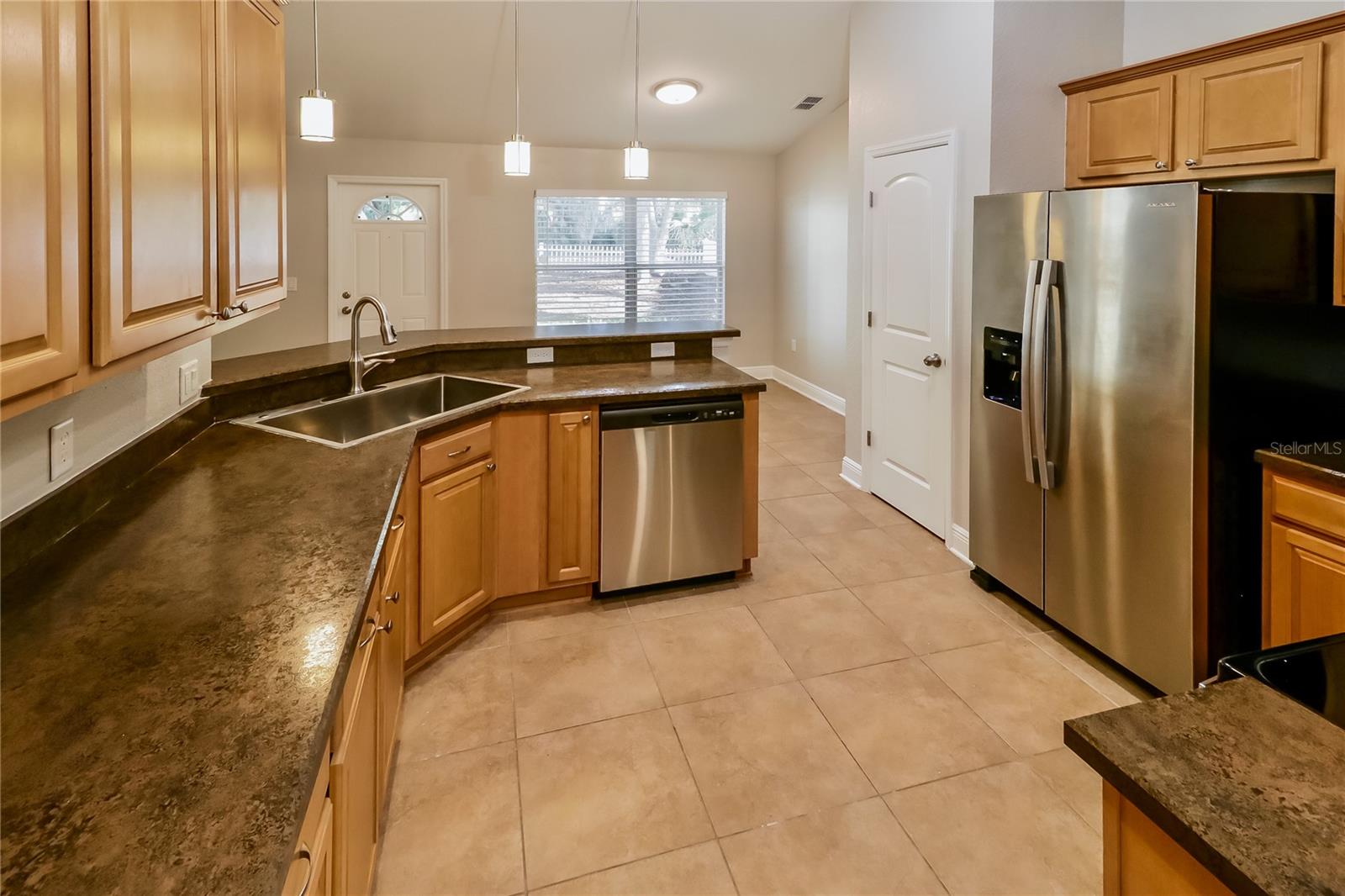Image 6 of 15 For 2879 Blackwater Oaks Drive