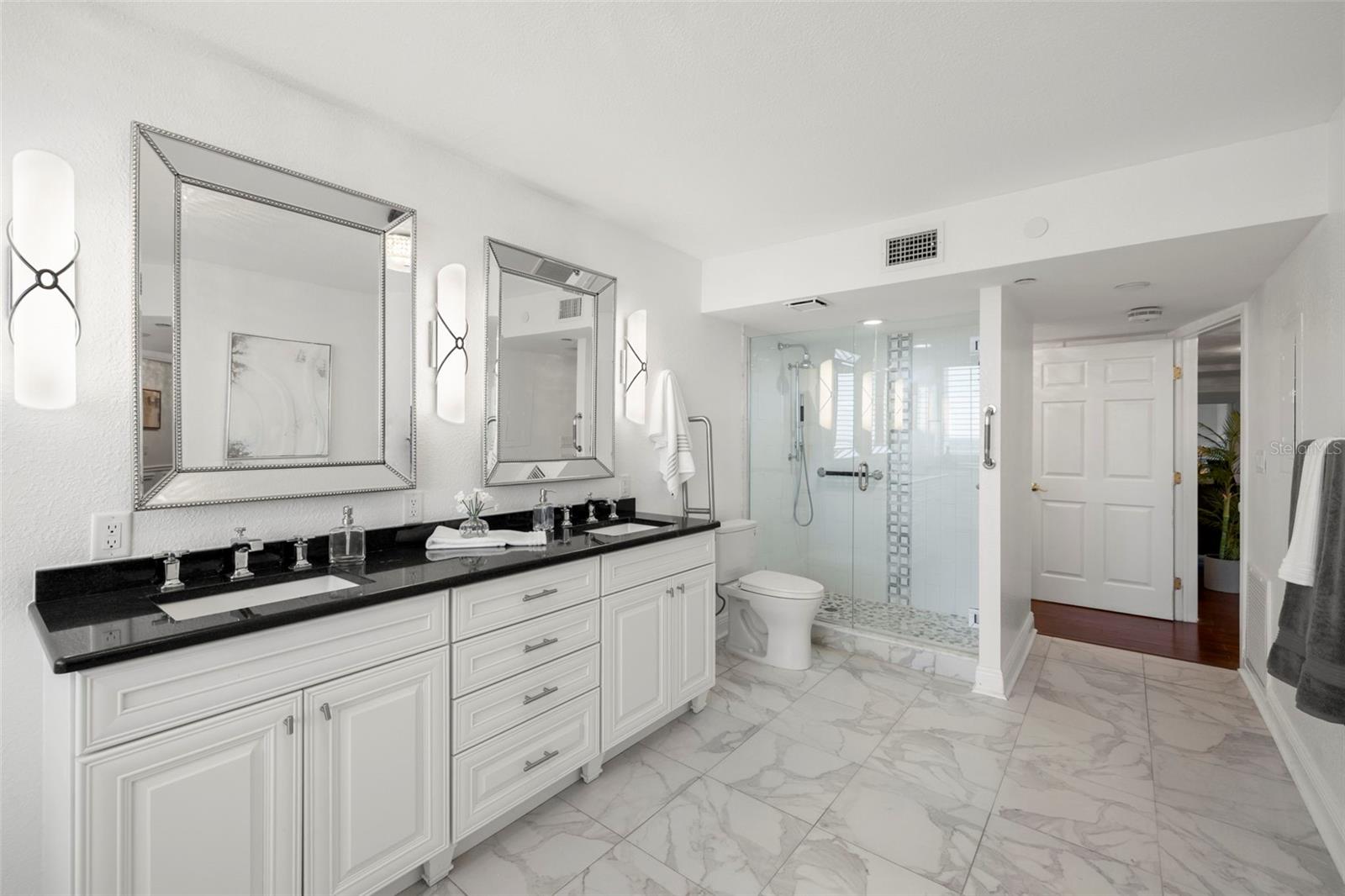 Image 32 of 41 For 3301 Bayshore Boulevard 1908b