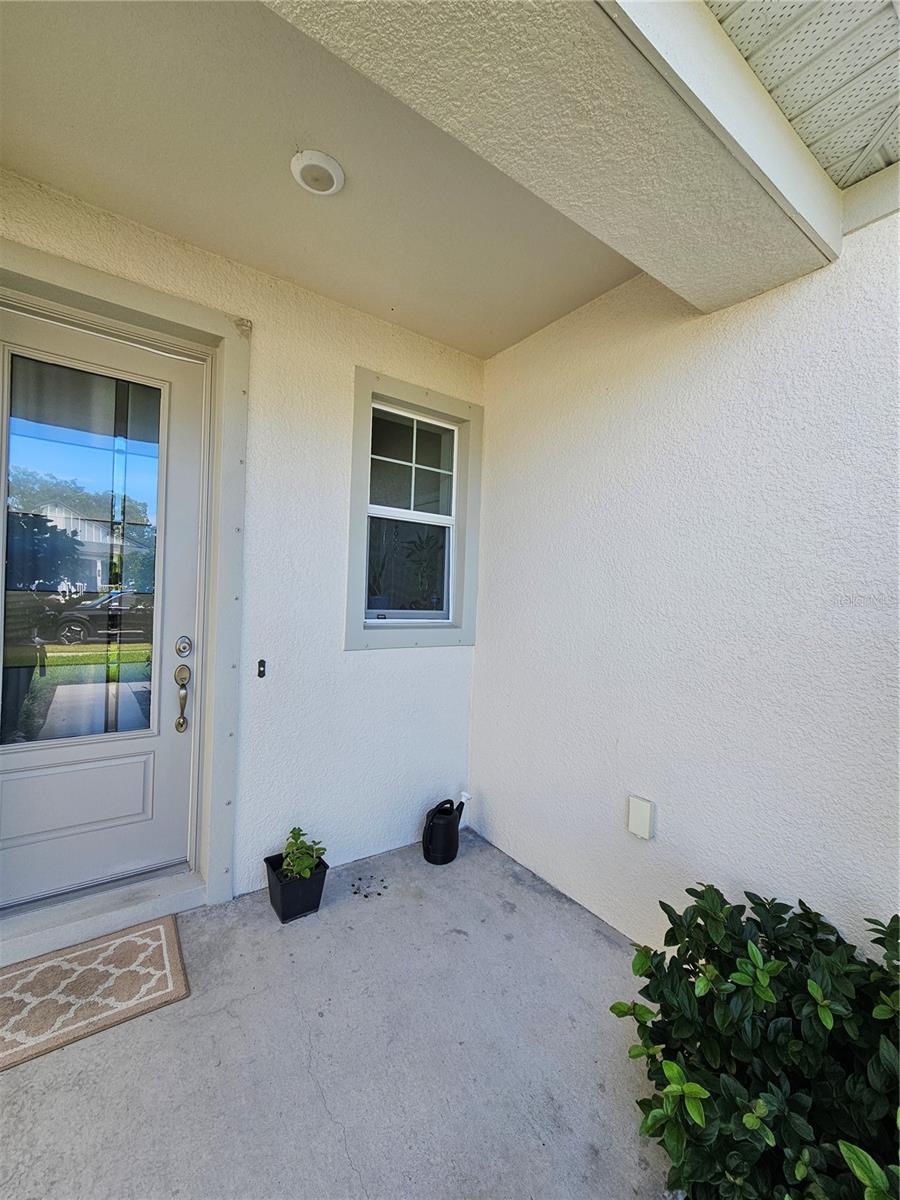 Image 4 of 22 For 1556 River Circle