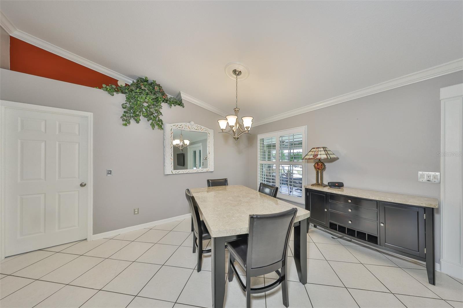 Image 10 of 35 For 6011 Country Walk Lane