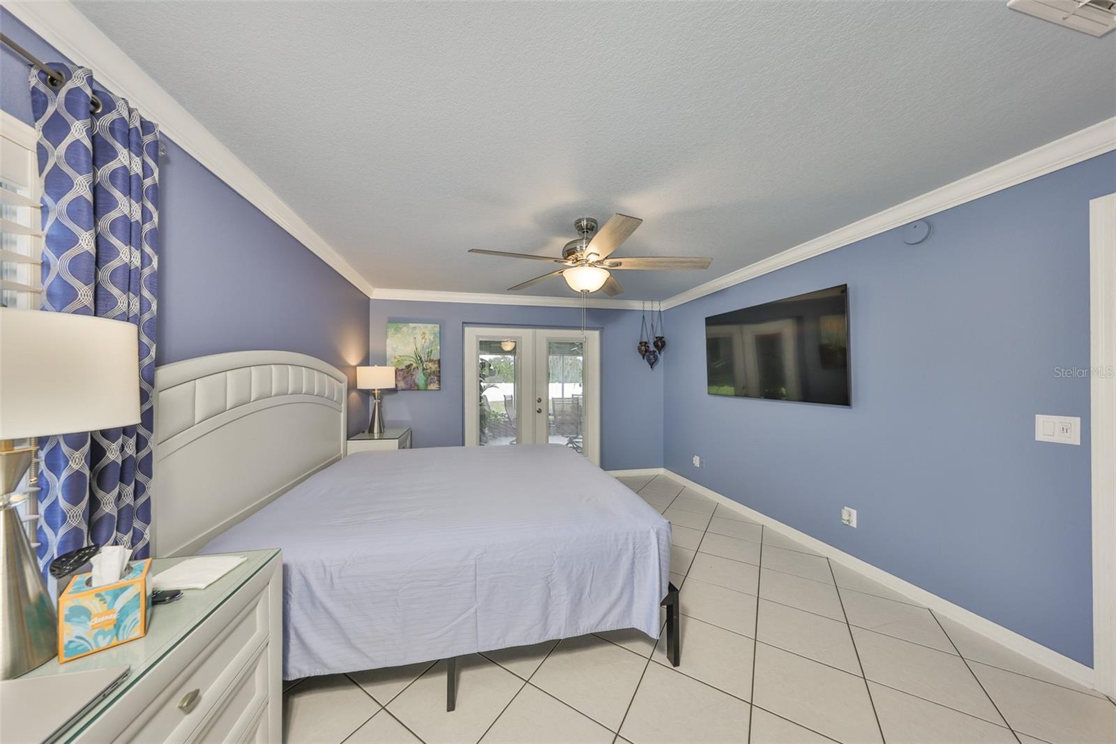 Image 18 of 35 For 6011 Country Walk Lane