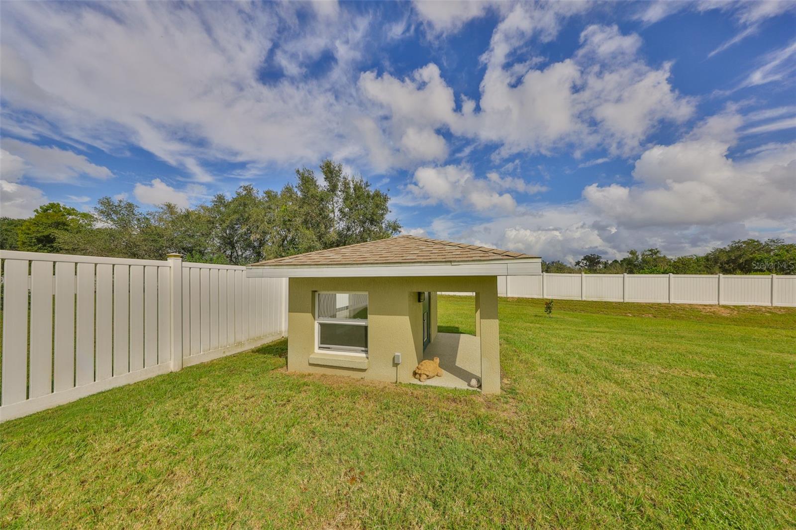 Image 28 of 35 For 6011 Country Walk Lane