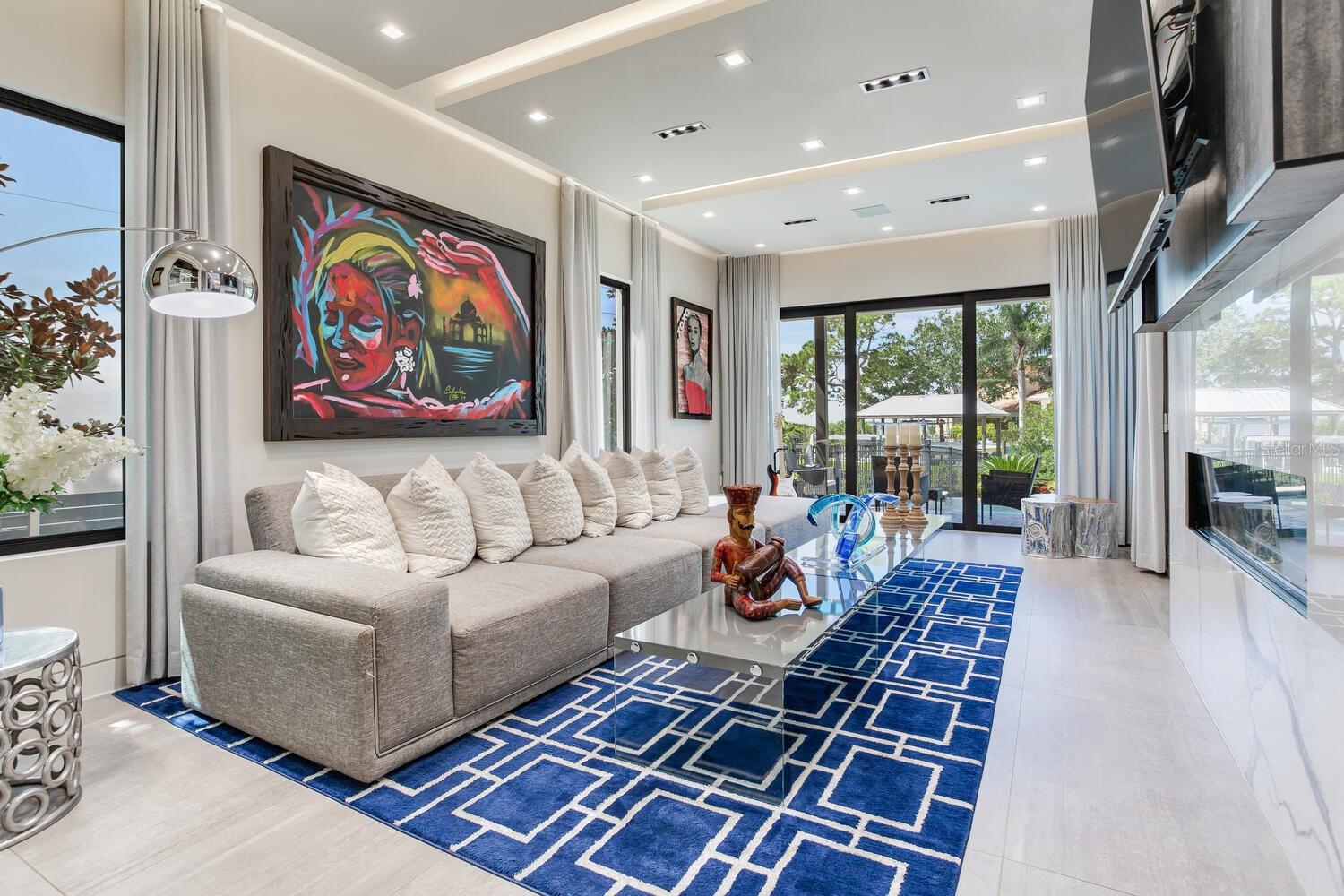 Listing photo id 9 for 5131 Neptune Way