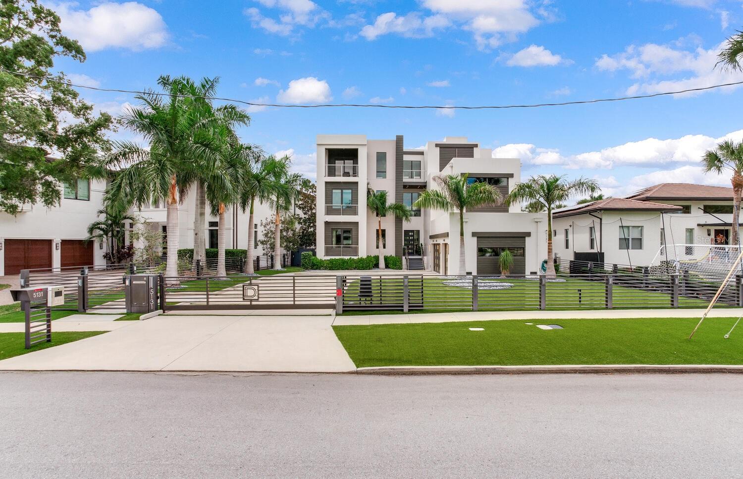 Listing photo id 0 for 5131 Neptune Way