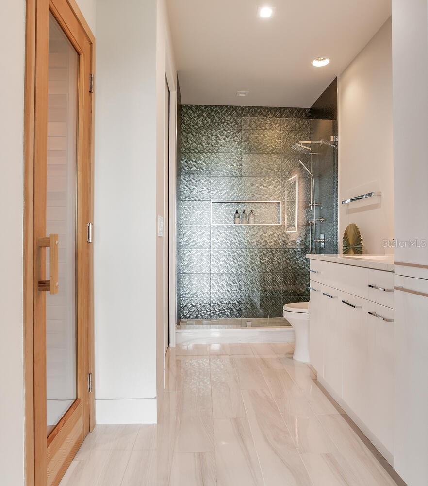 Listing photo id 50 for 5131 Neptune Way
