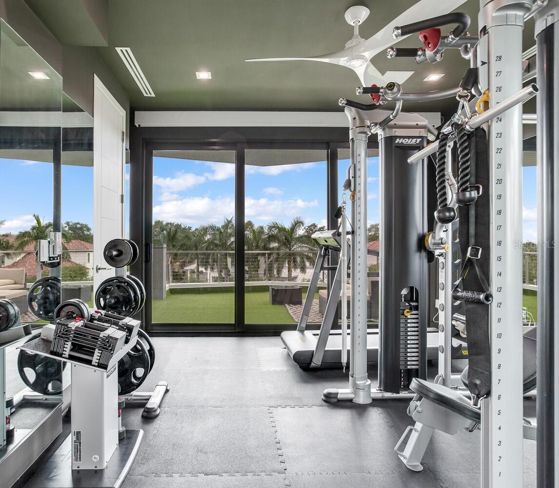Listing photo id 52 for 5131 Neptune Way