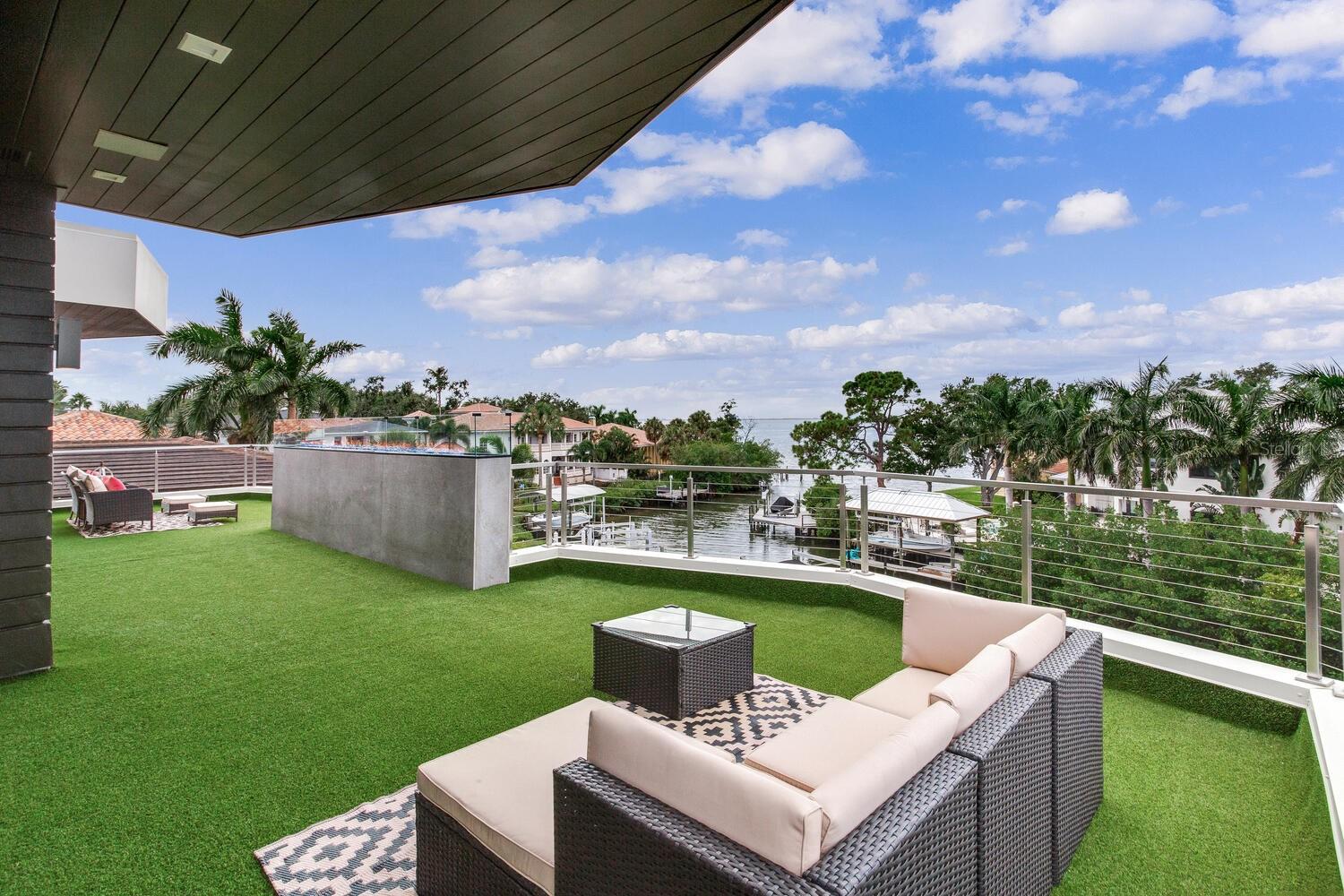 Listing photo id 55 for 5131 Neptune Way