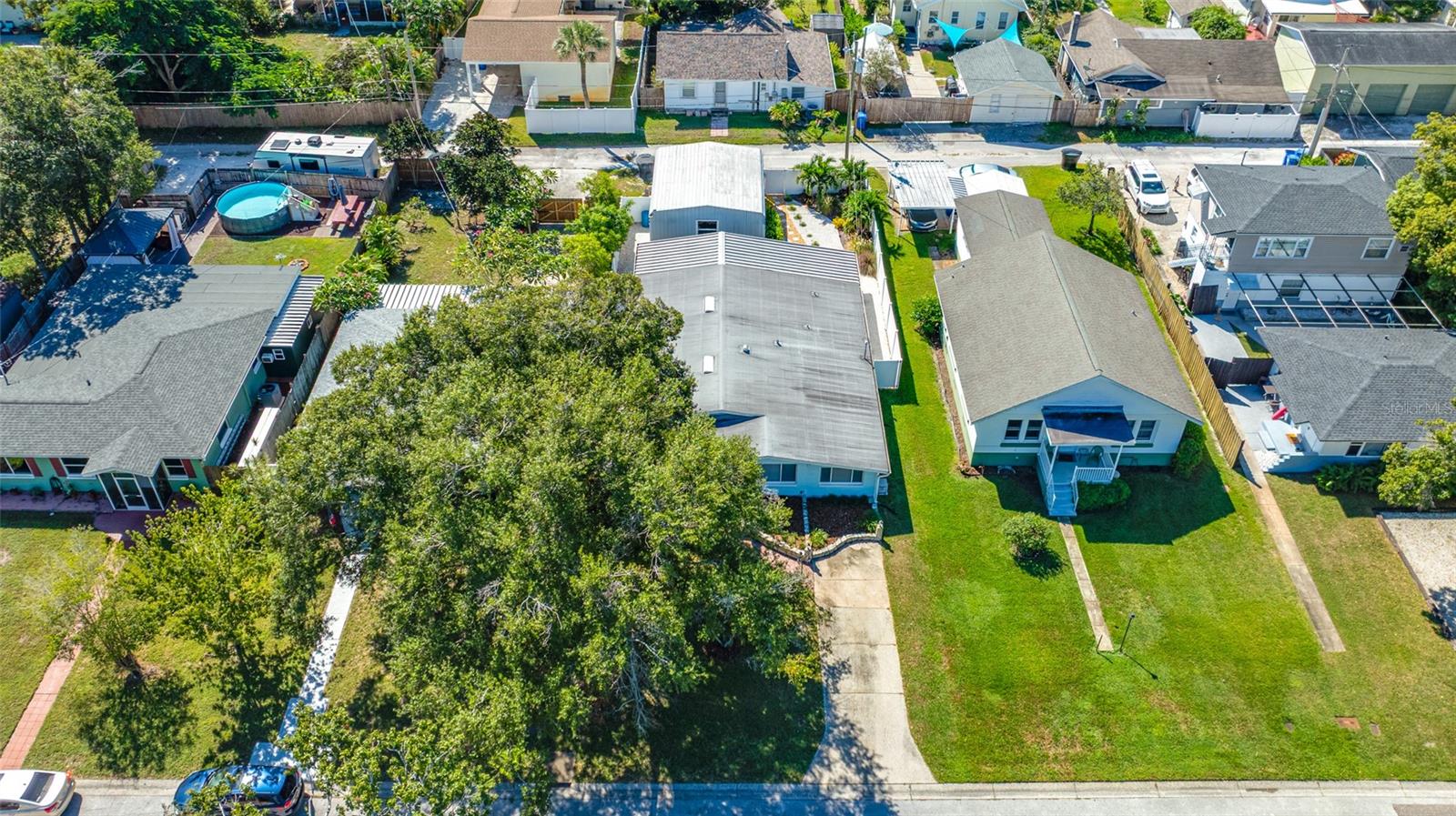 Image 13 of 64 For 1652 24th Avenue N