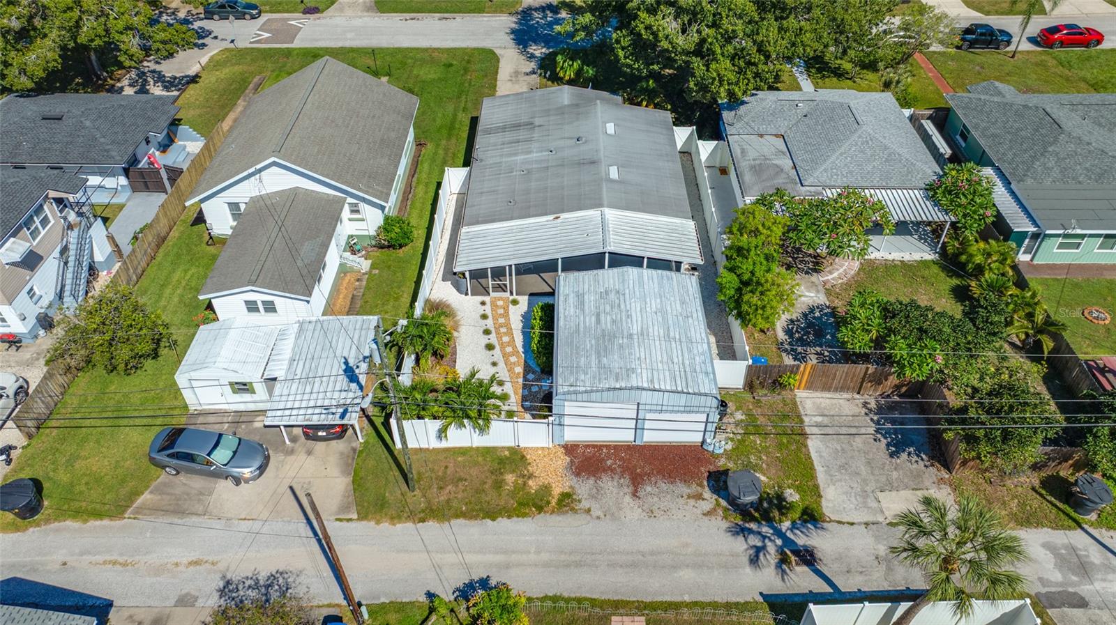Image 16 of 64 For 1652 24th Avenue N