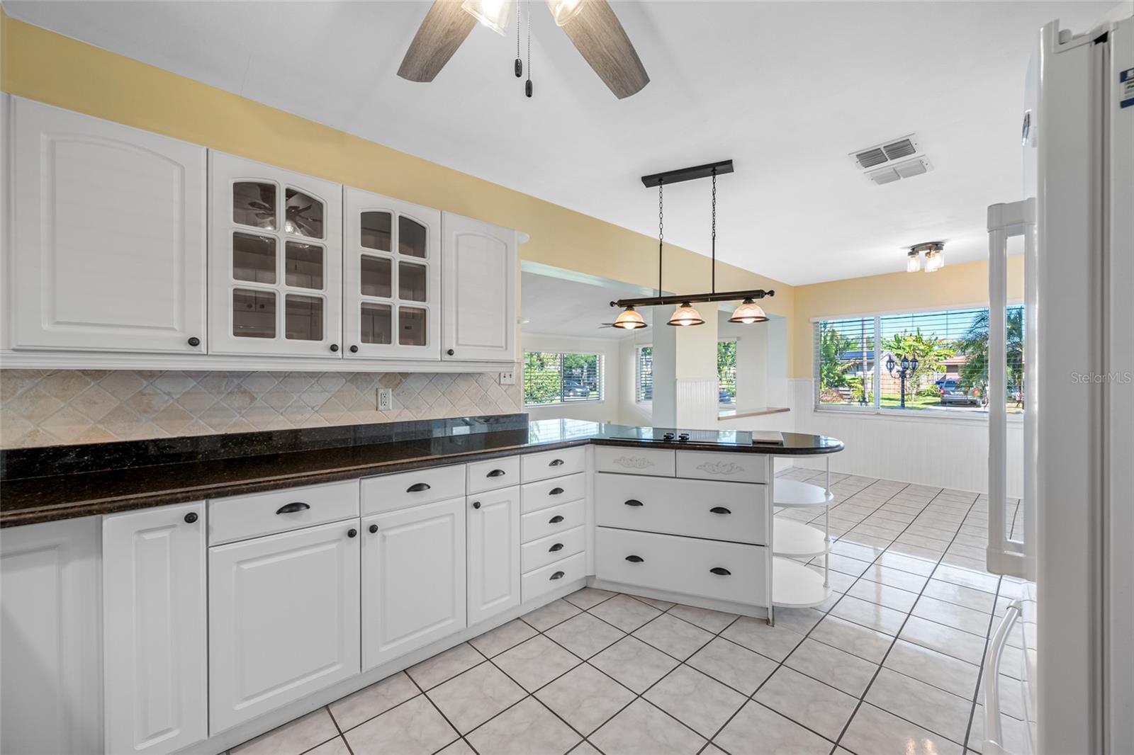 Image 24 of 64 For 1652 24th Avenue N