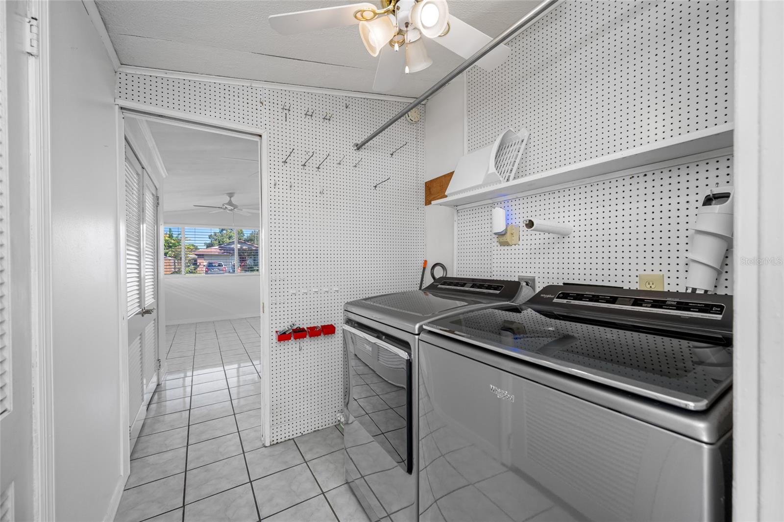 Image 36 of 64 For 1652 24th Avenue N